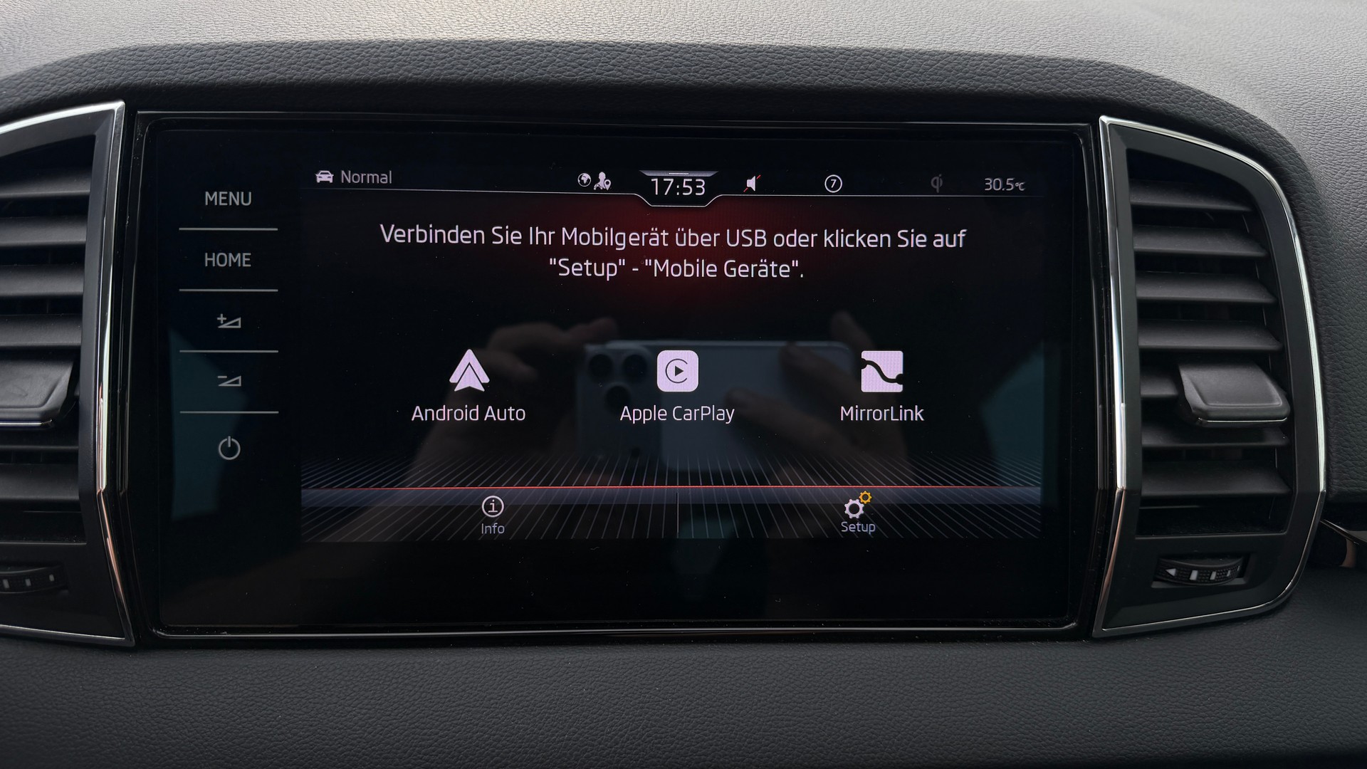 SKODA Karoq 2.0 TDI CR Style 4x4 DSG * Anhängerkuplung * Werksgarantie * 8-Fach mit Alufelgen *-image-28