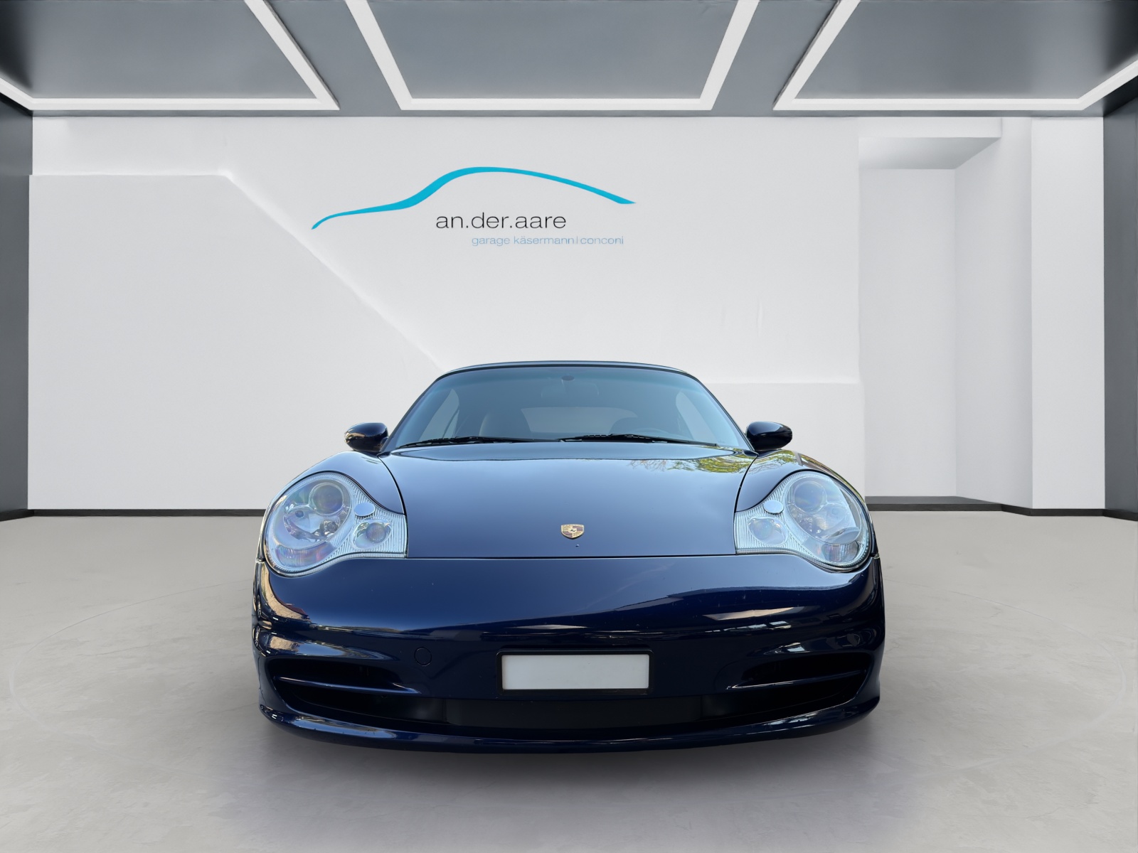 PORSCHE 911 Carrera 4 Cabrio-image-1