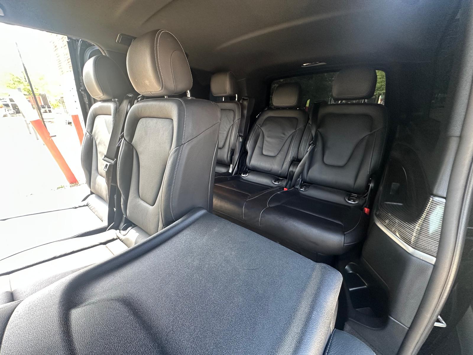 MERCEDES-BENZ V 300 d extralang Avantgarde 4Matic 9G-Tronic-image-10