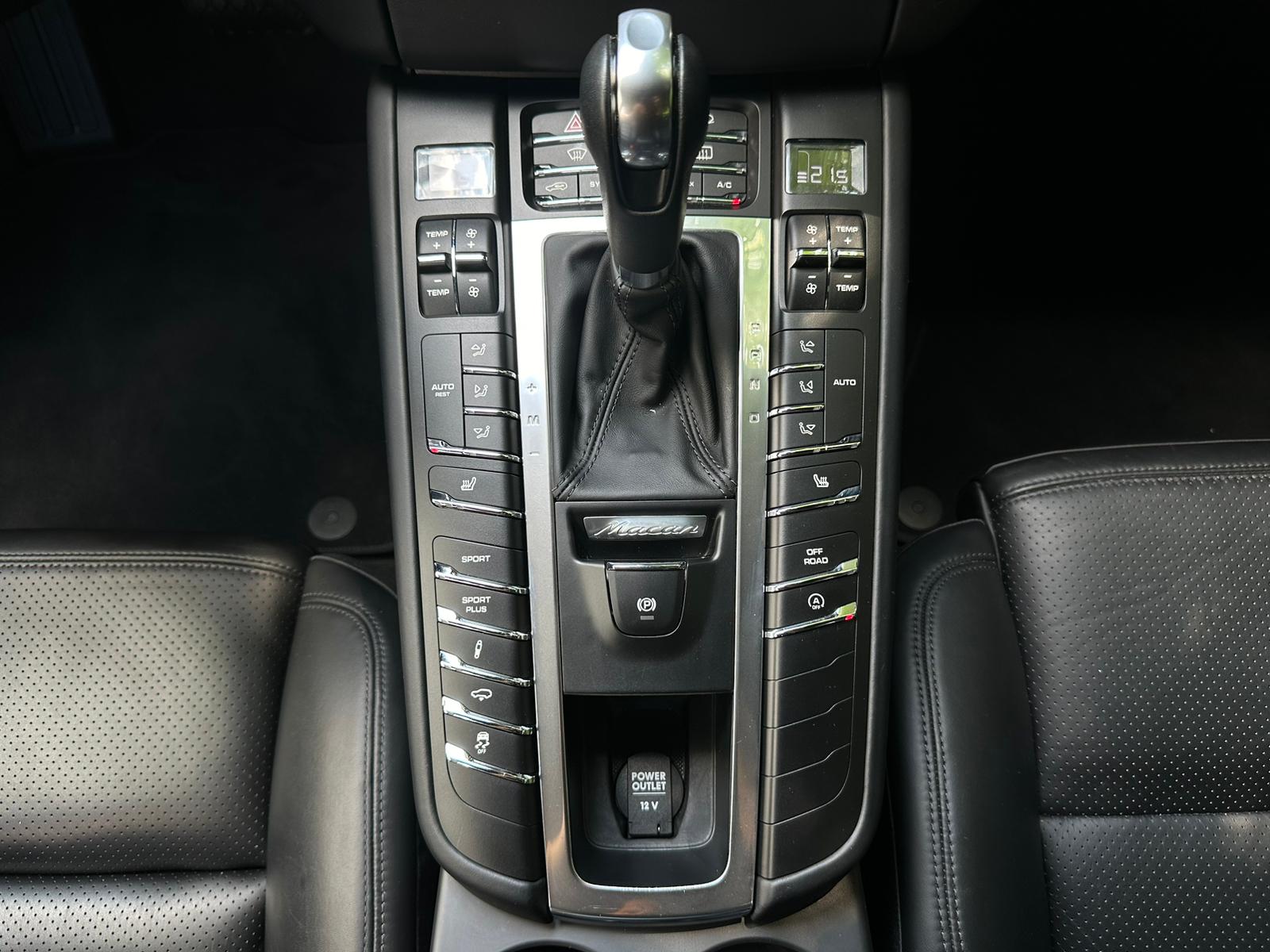 PORSCHE Macan S PDK-image-26