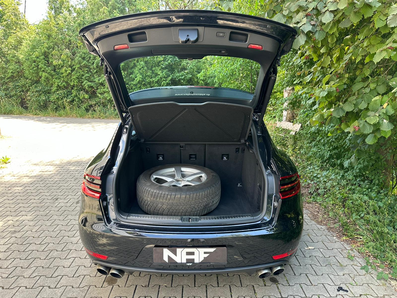 PORSCHE Macan S PDK-image-15
