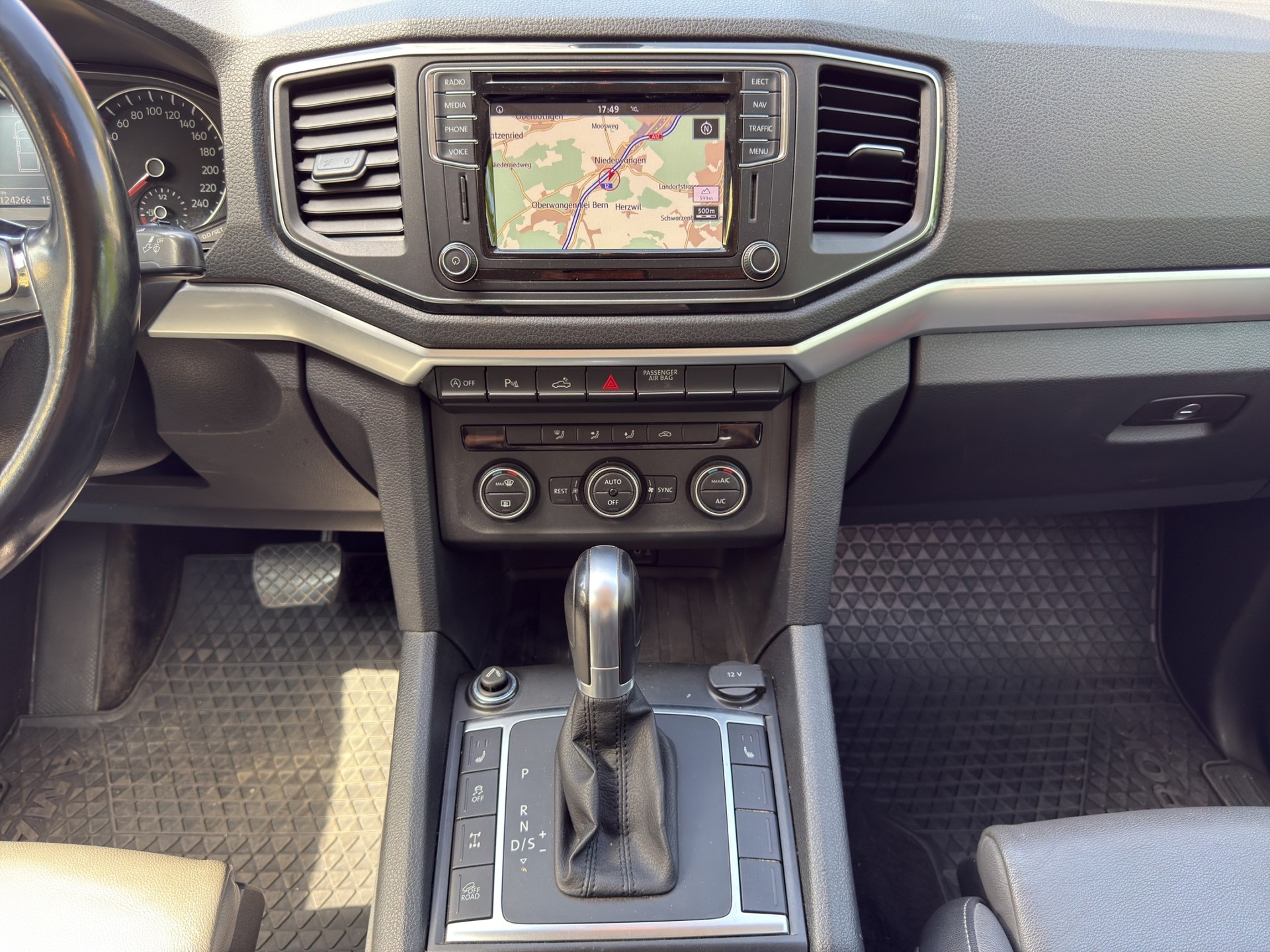 VW Amarok 3.0TDI Highline 4Motion Automatic-image-9
