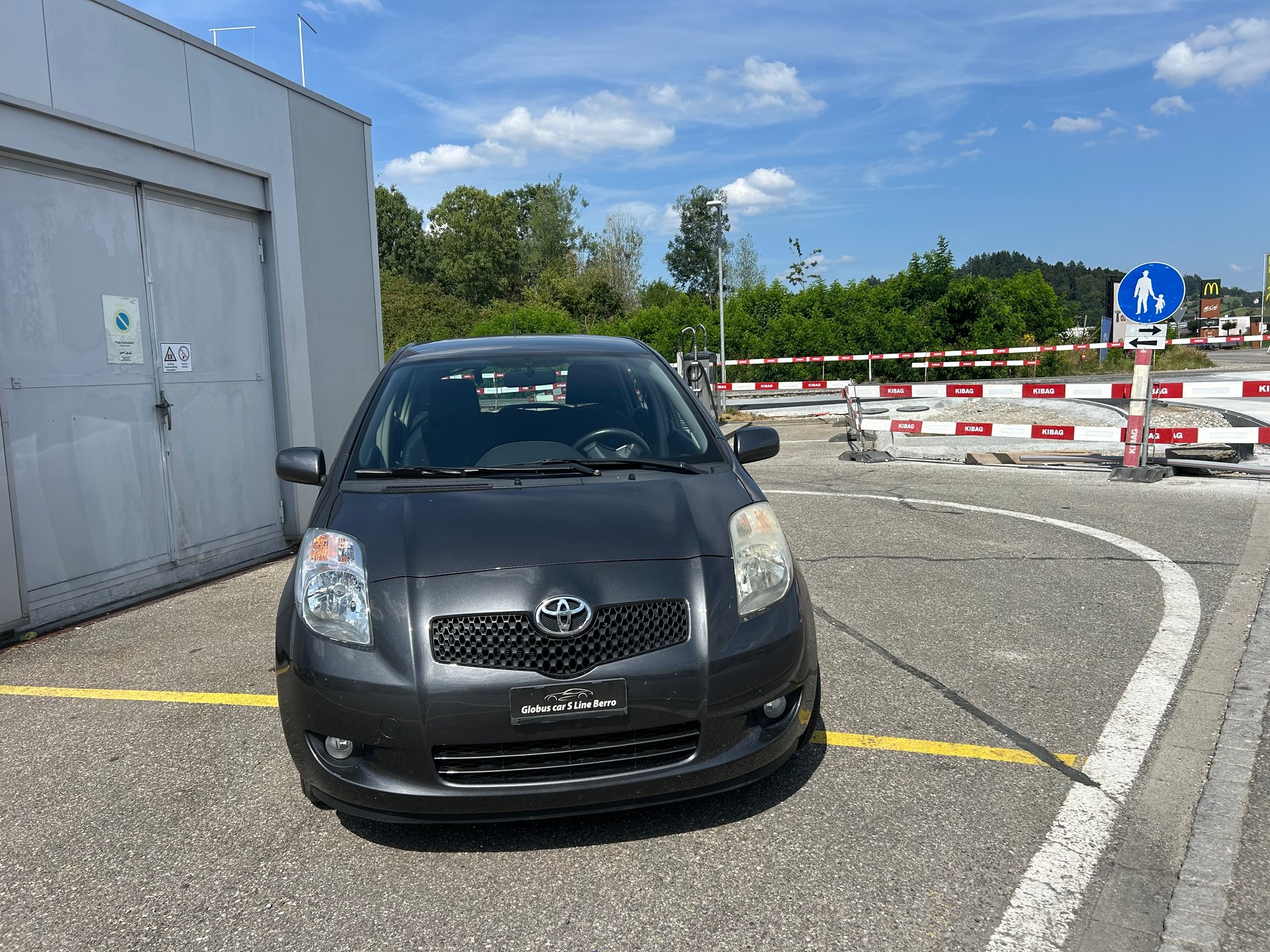 TOYOTA Yaris 1.3 Linea Sol-image-0