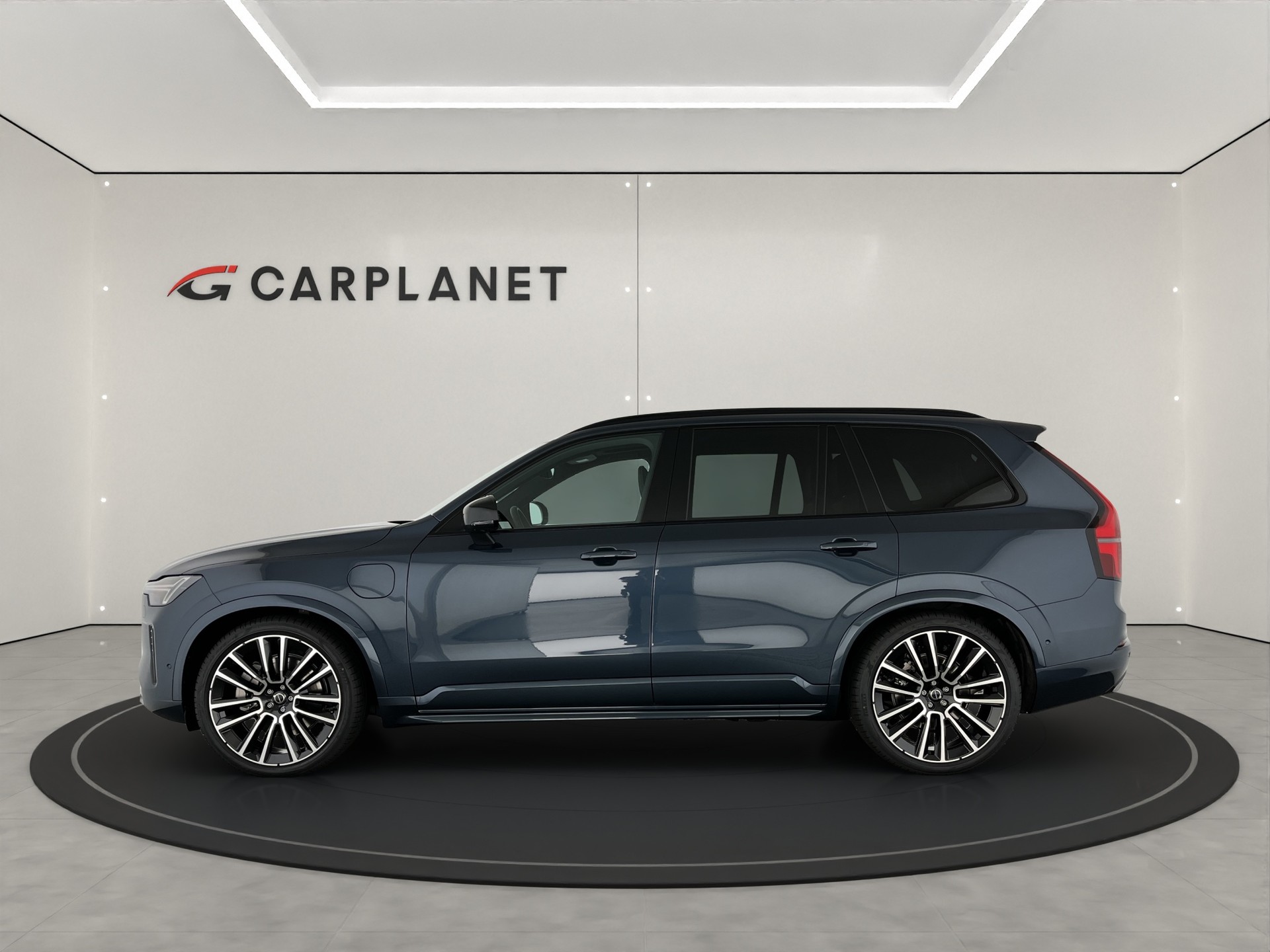 VOLVO XC90 2.0 T8 TE Black Edition eAWD-image-4