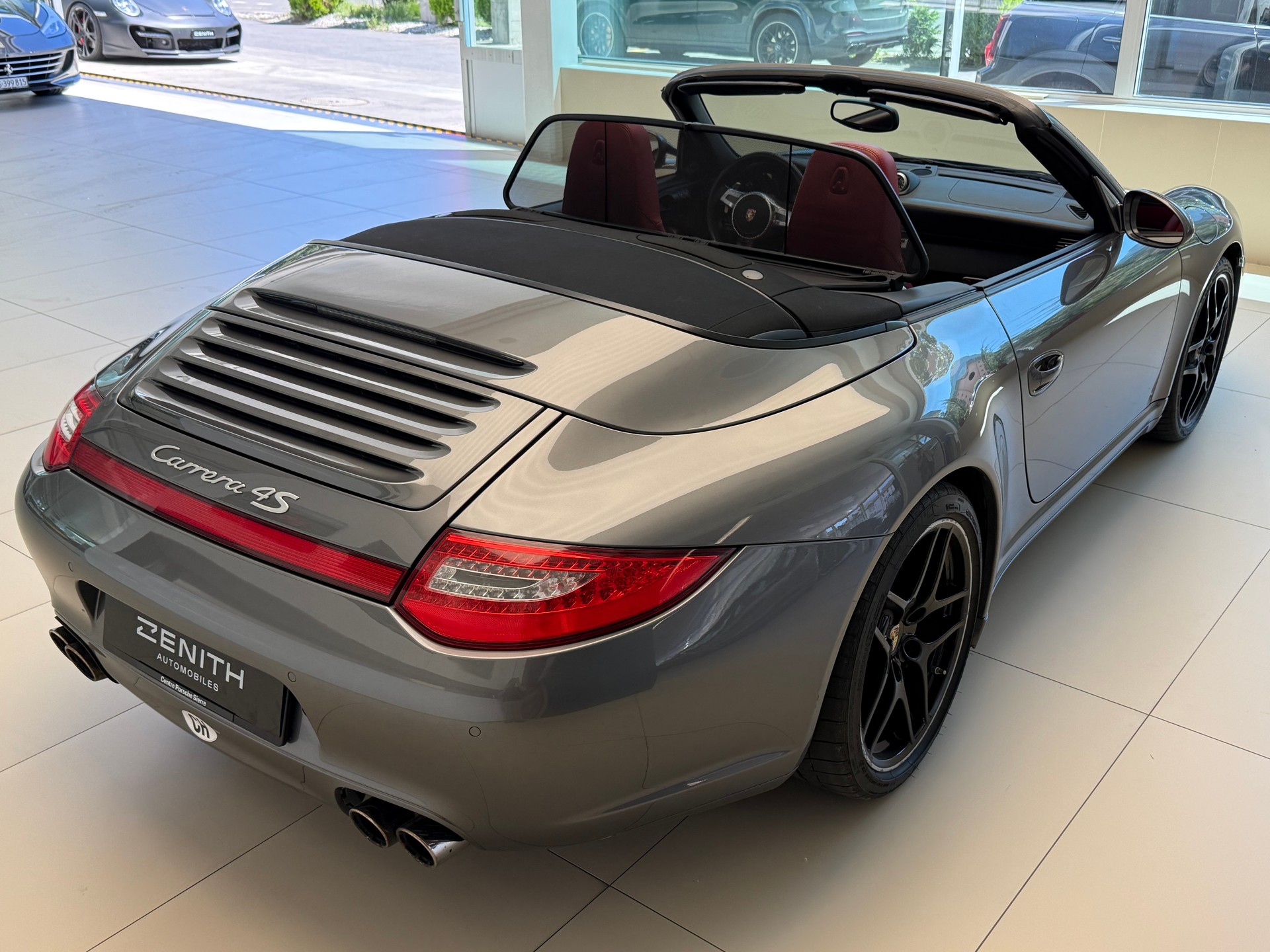 PORSCHE 911 Cabrio Carrera 4S PDK-image-4