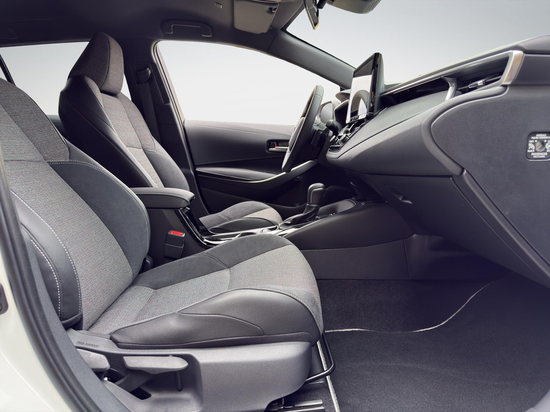 TOYOTA Corolla Touring Sports 2.0 HSD Swiss Edition-image-15