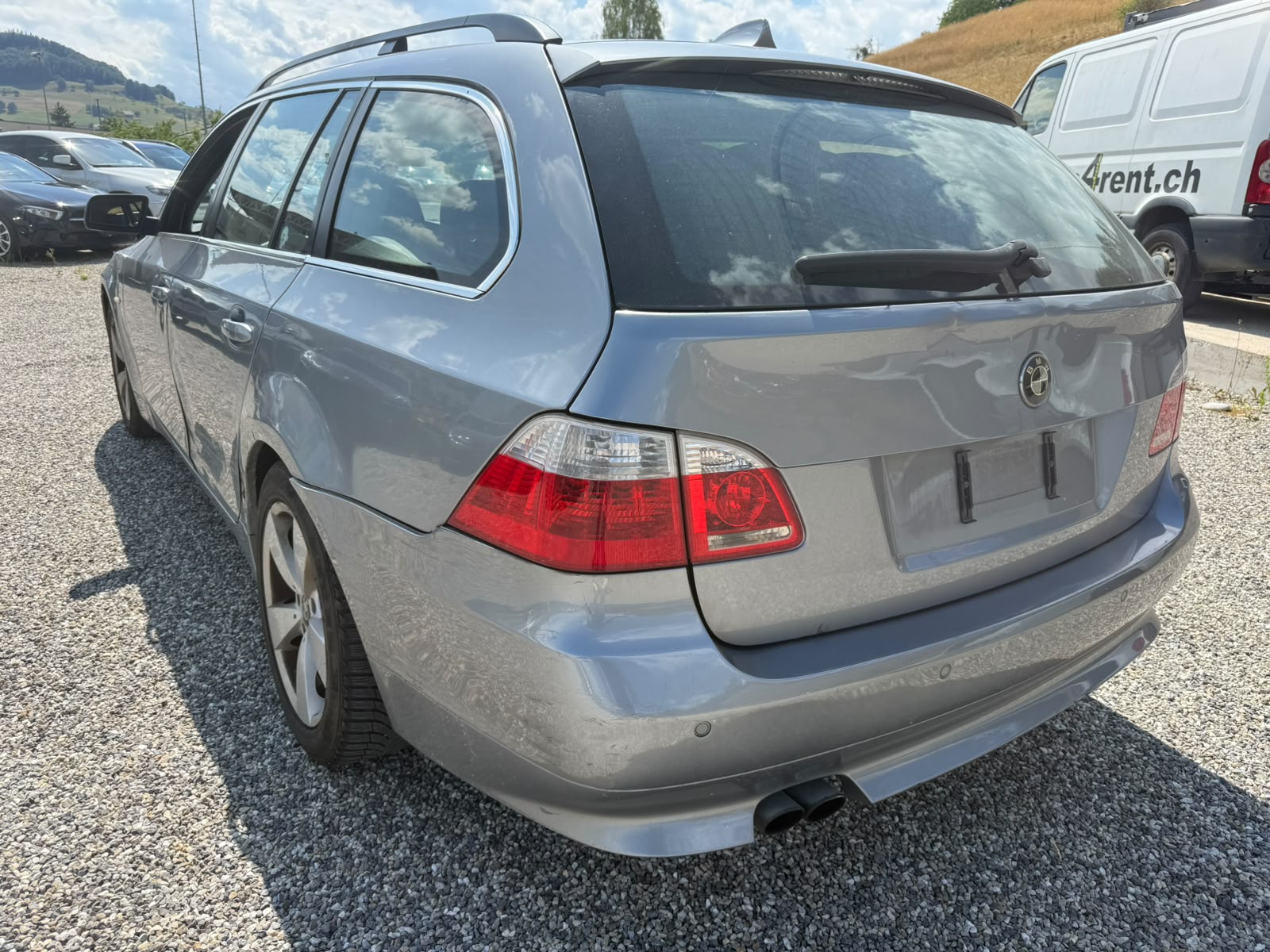 BMW 525xi Touring-image-3