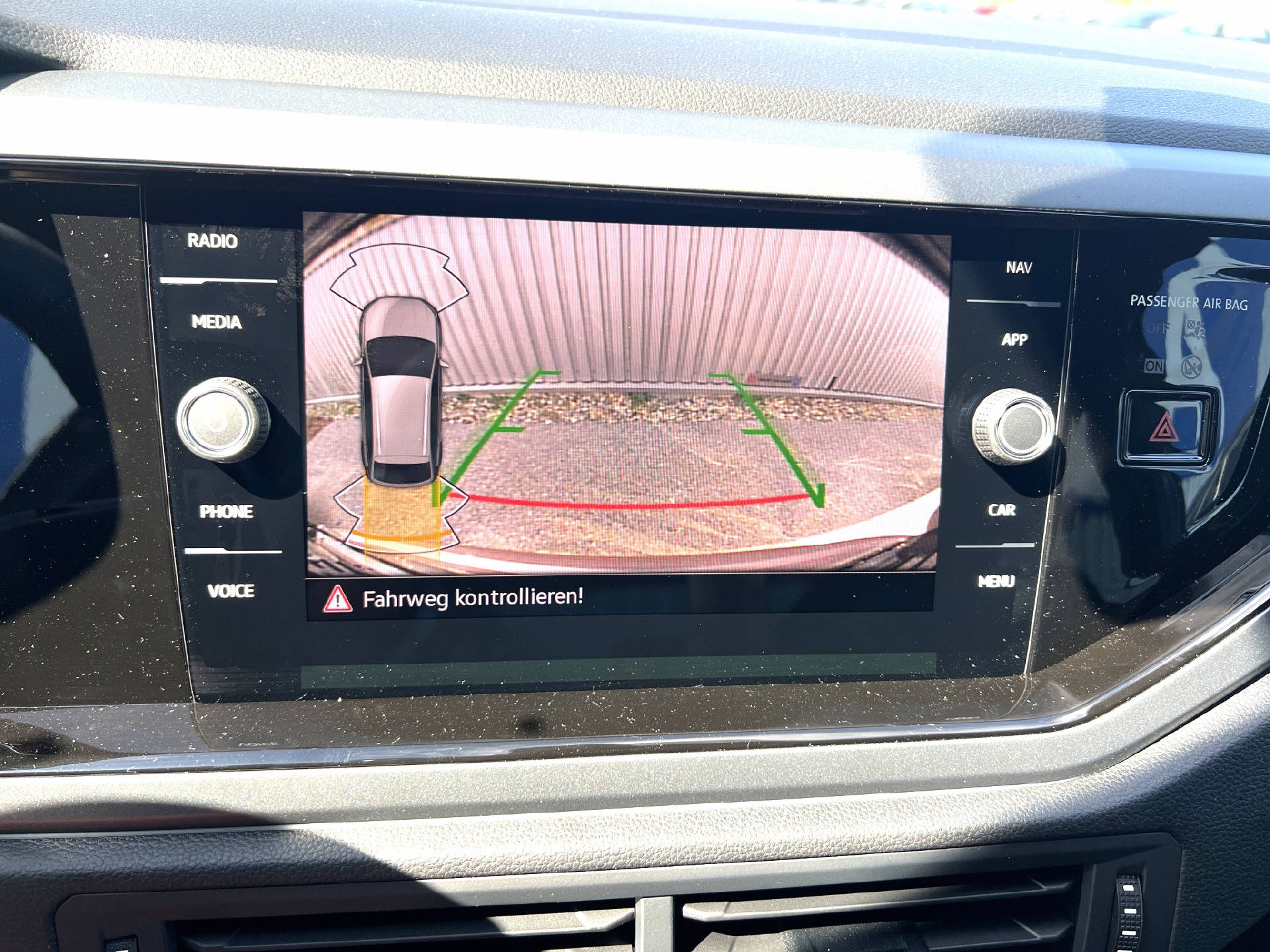 VW Taigo 1.0 TSI R-Line DSG-image-9
