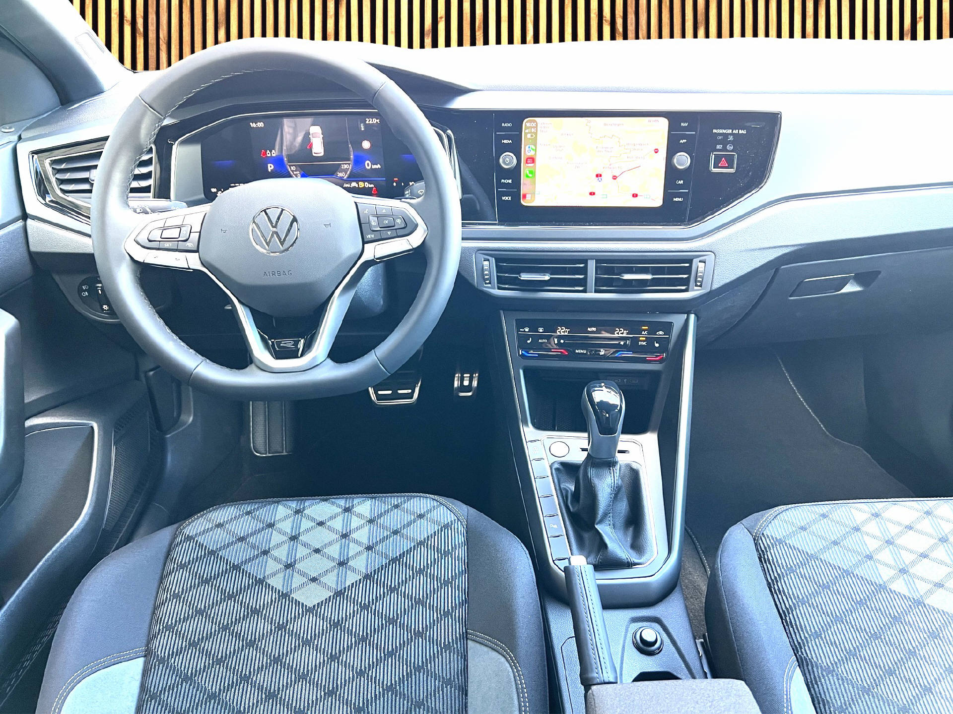 VW Taigo 1.0 TSI R-Line DSG-image-11