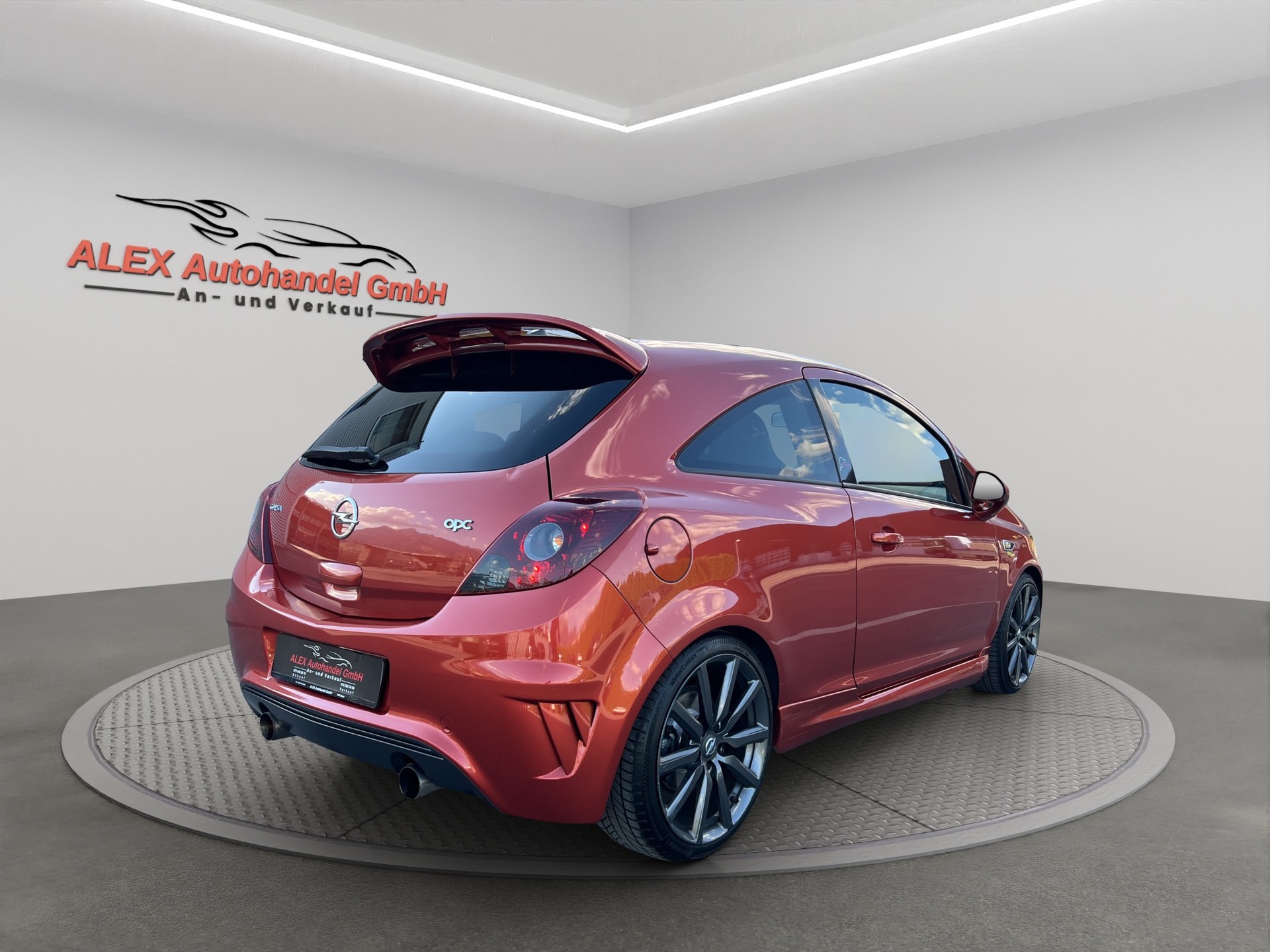 OPEL Corsa 1.6 Turbo OPC Nürburgring Edition-image-5