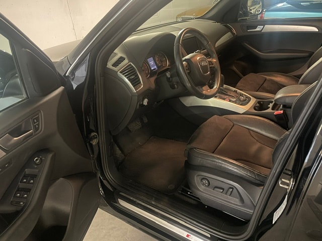 AUDI Q5 2.0 TFSI quattro S-tronic-image-4