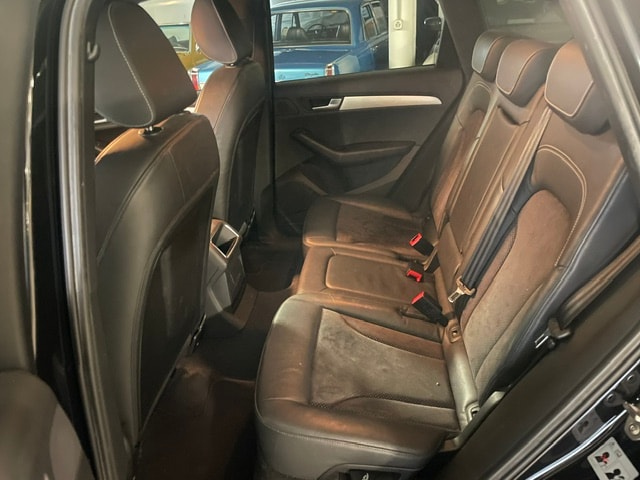 AUDI Q5 2.0 TFSI quattro S-tronic-image-10