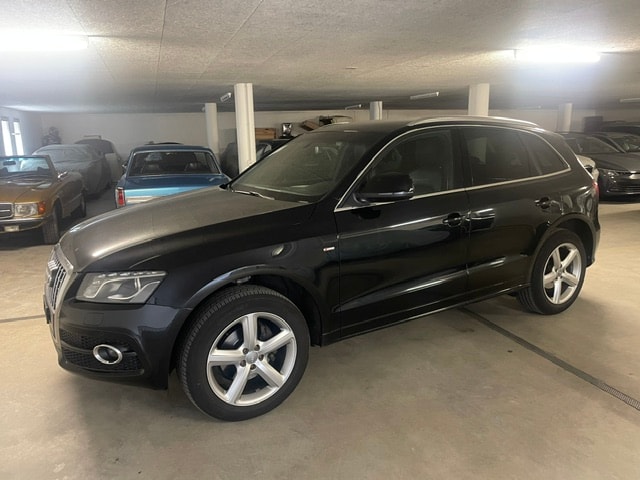 AUDI Q5 2.0 TFSI quattro S-tronic-image-1