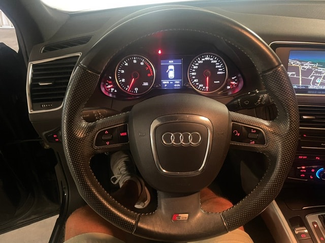 AUDI Q5 2.0 TFSI quattro S-tronic-image-6