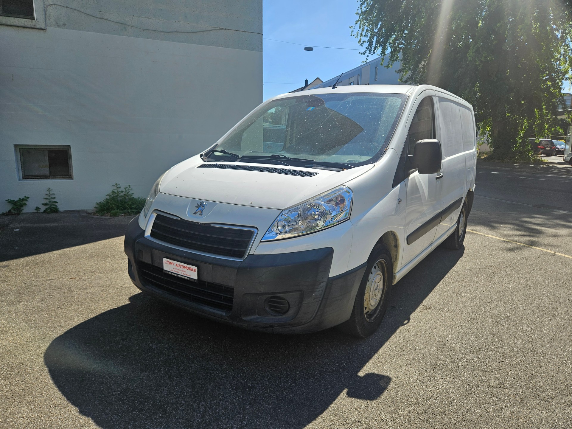 PEUGEOT Expert 2.0 HDi 229 L2H1-image-2