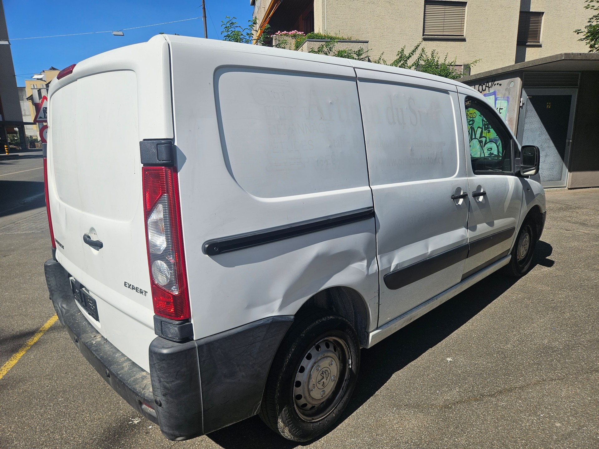 PEUGEOT Expert 2.0 HDi 229 L2H1-image-5