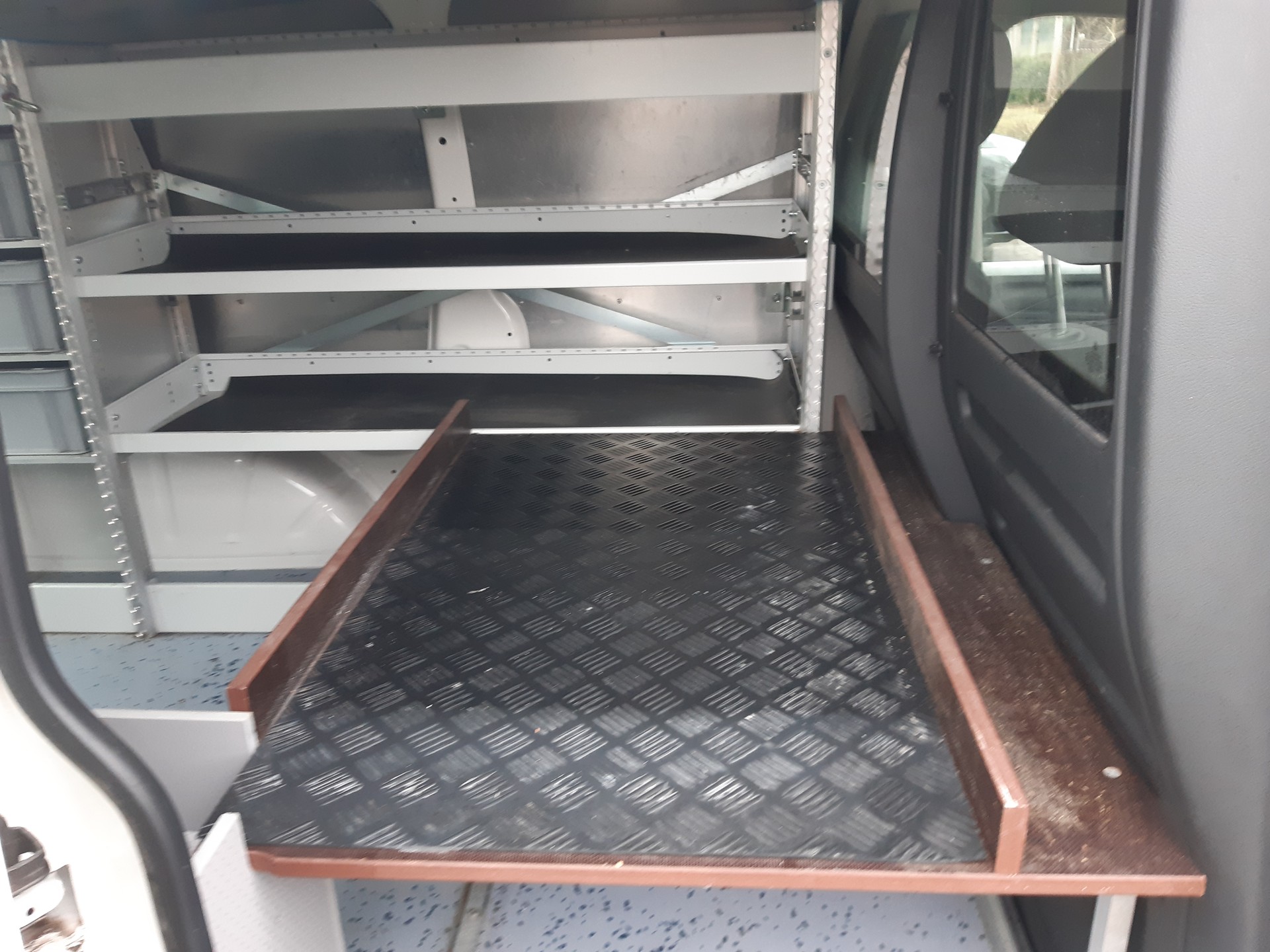 VW Caddy Maxi 2.0TDI BlueMotion Technology DSG-image-15