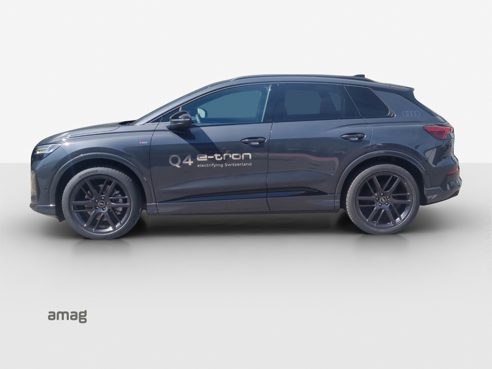 AUDI Q4 e-tron SUV quattro performance-image-1