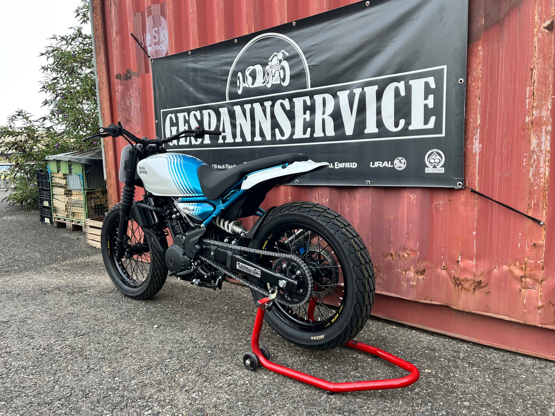 ROYAL ENFIELD Guerrilla 450 Base-image-4