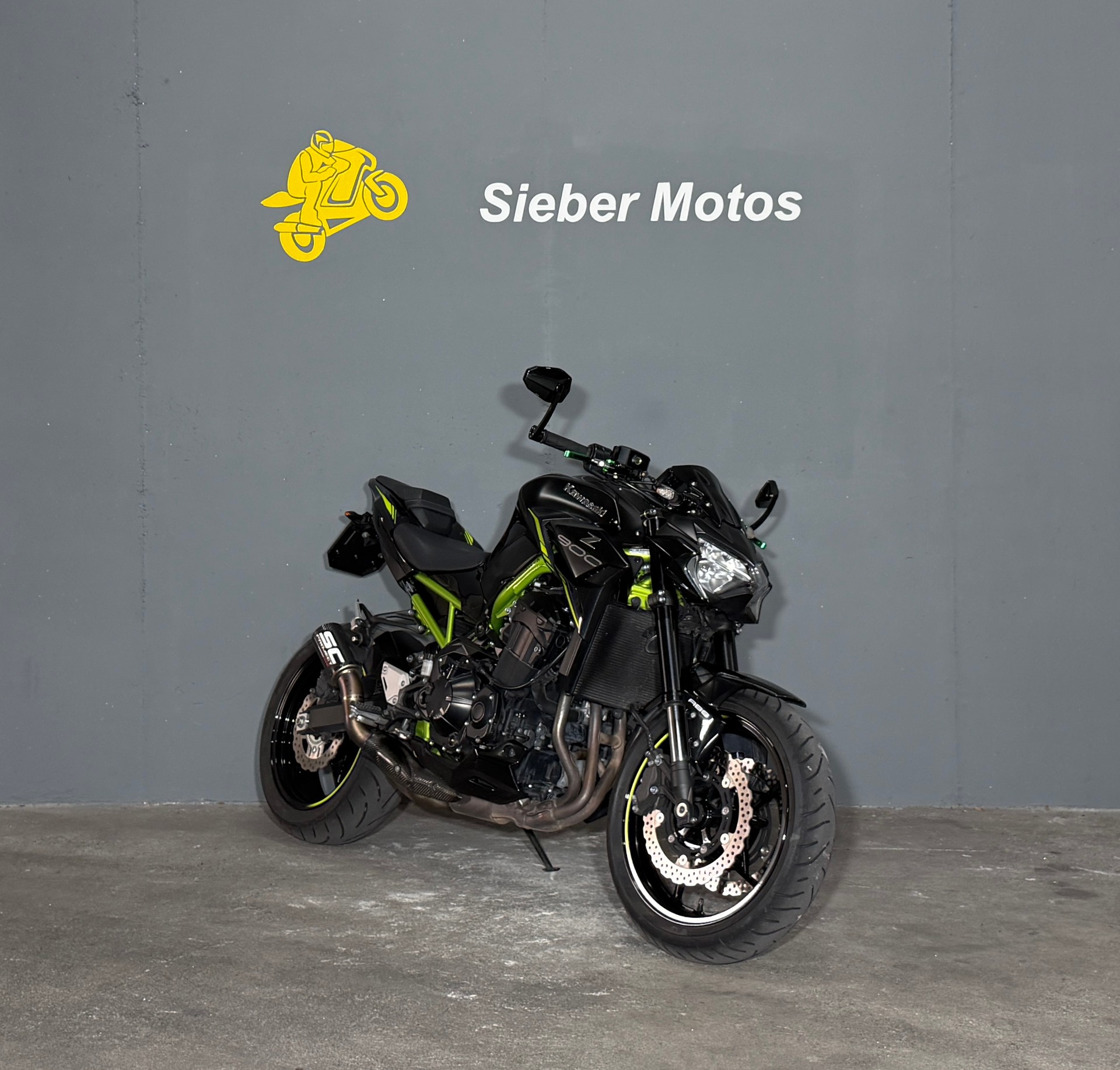 KAWASAKI Z900 35kW-showroom-element-1