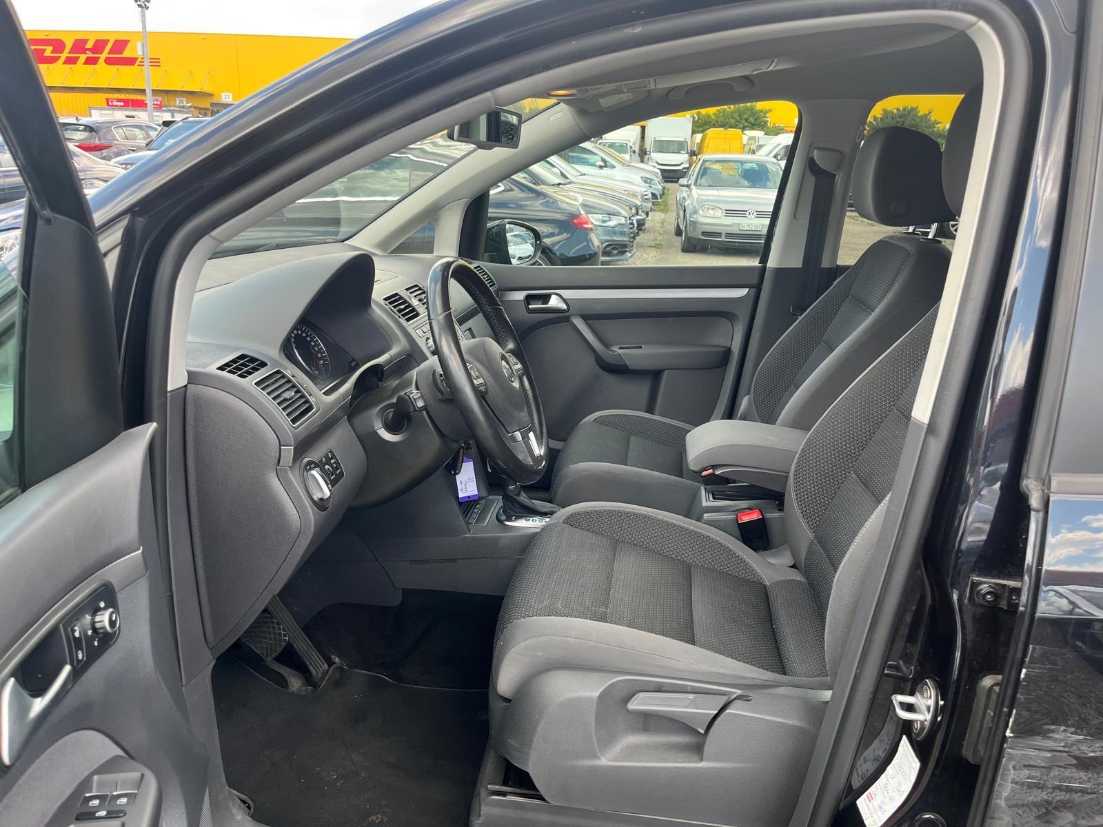 VW Touran 1.4 TSI 140 Comfortline DSG-image-8