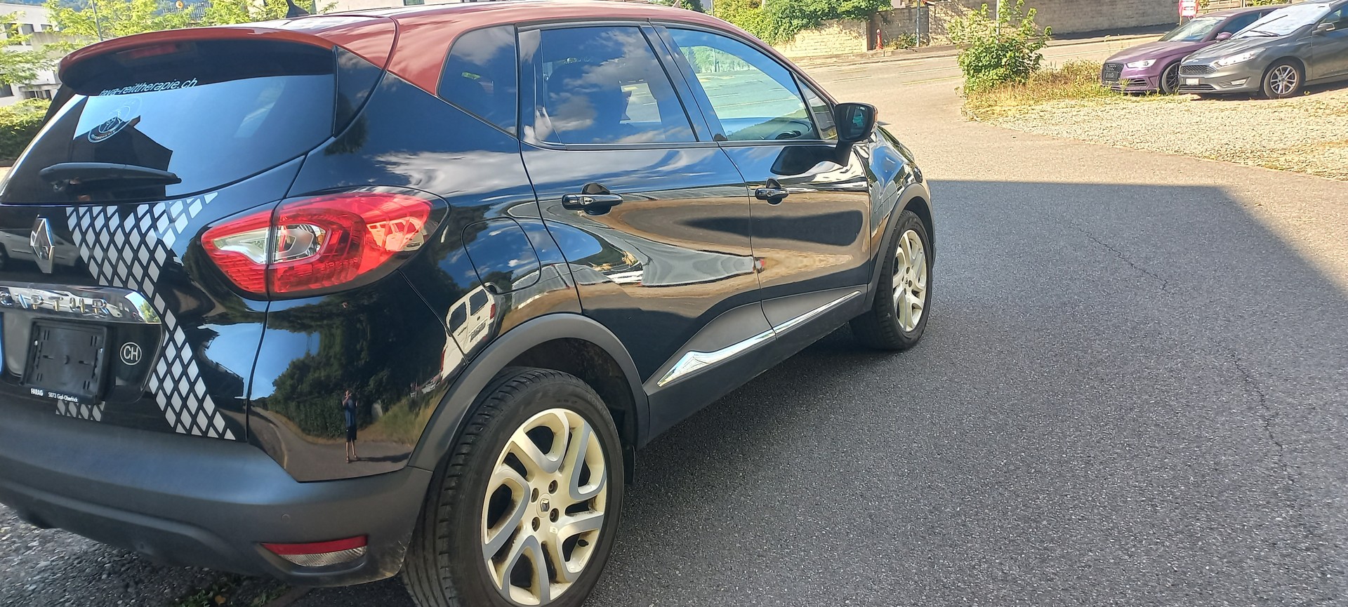 RENAULT Captur 1.2 T 16V Dynamique EDC-image-5