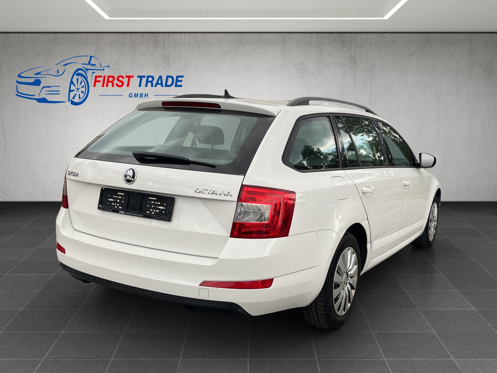 SKODA Octavia Combi 1.6 TDI Ambition-image-4