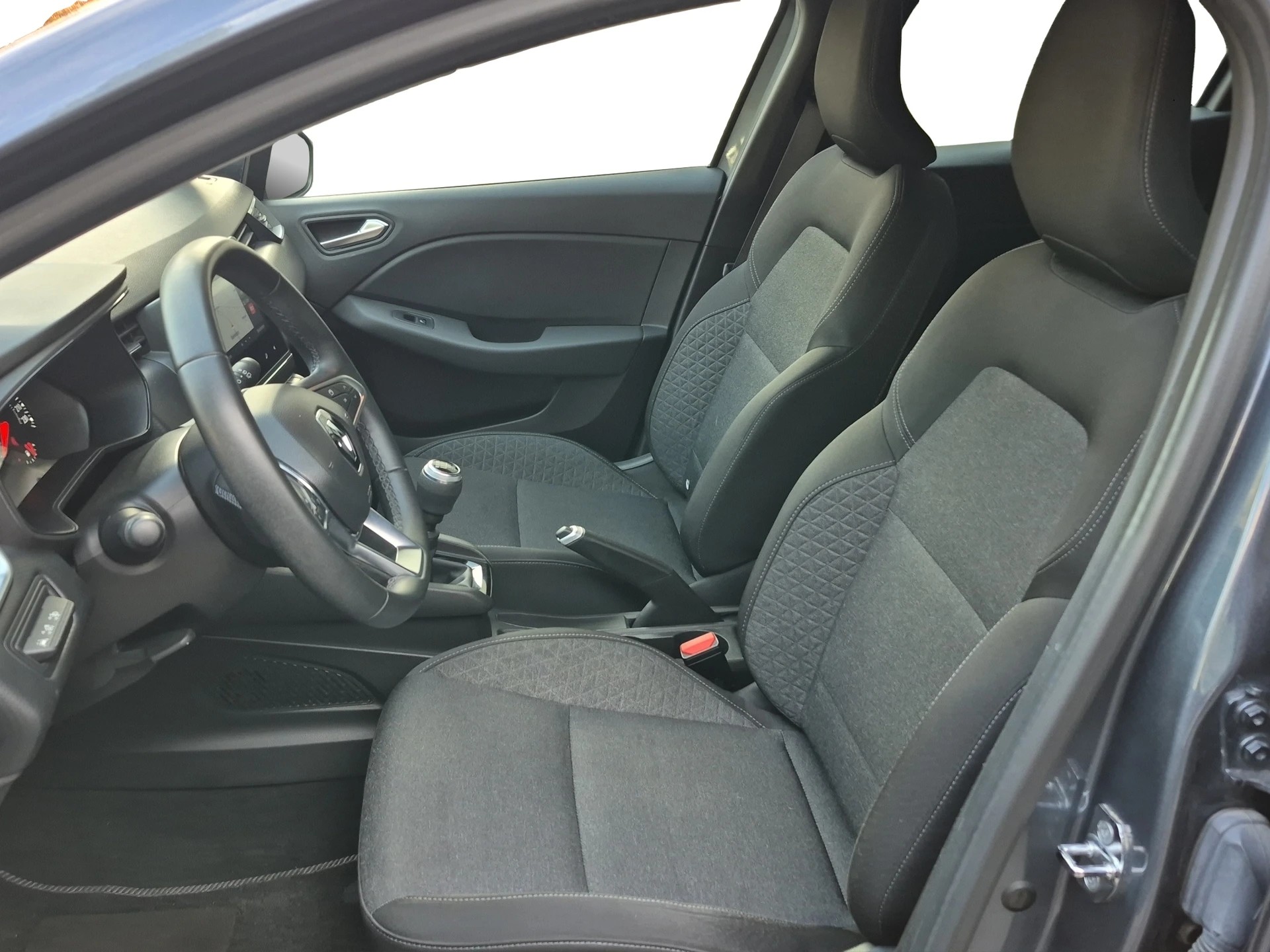 RENAULT Clio 1.0 Intens-image-6