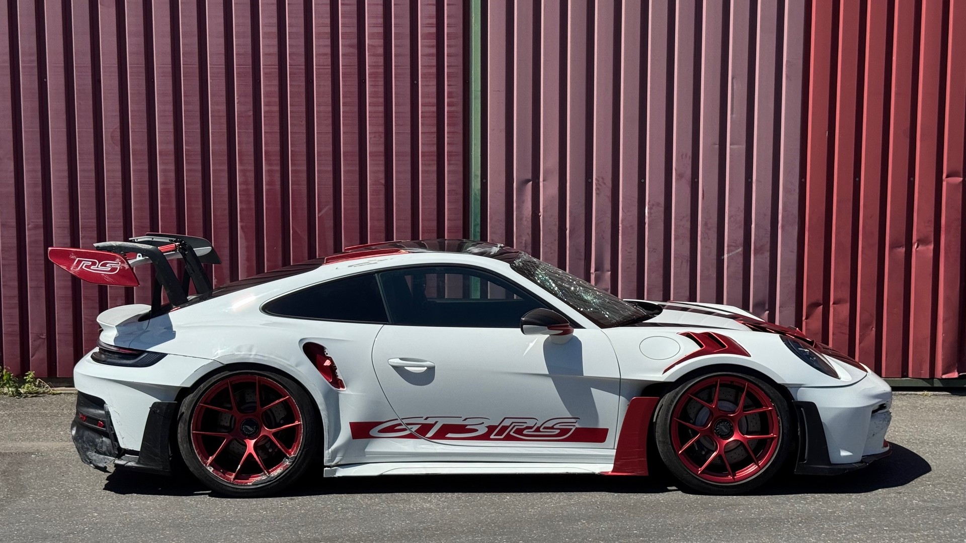 PORSCHE 911 GT3 RS-image-3