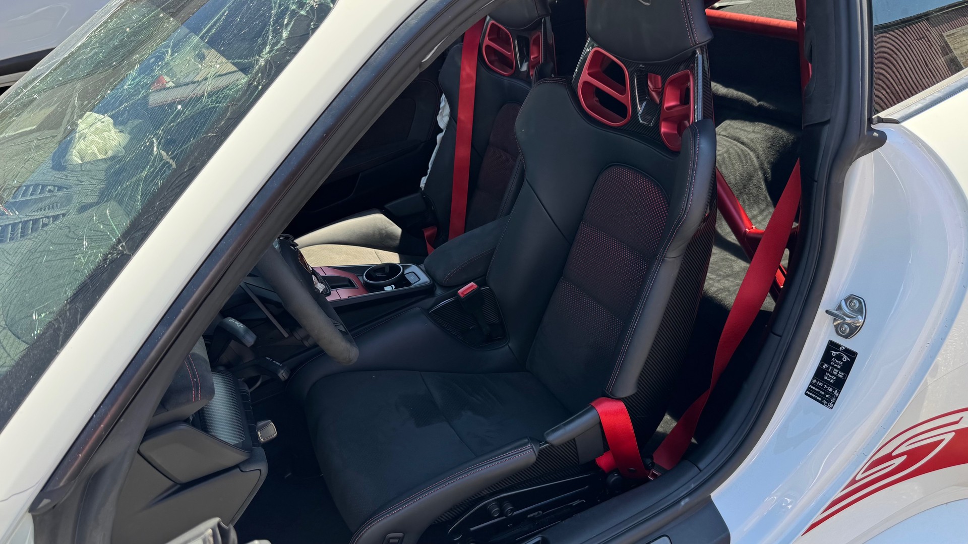 PORSCHE 911 GT3 RS-image-10