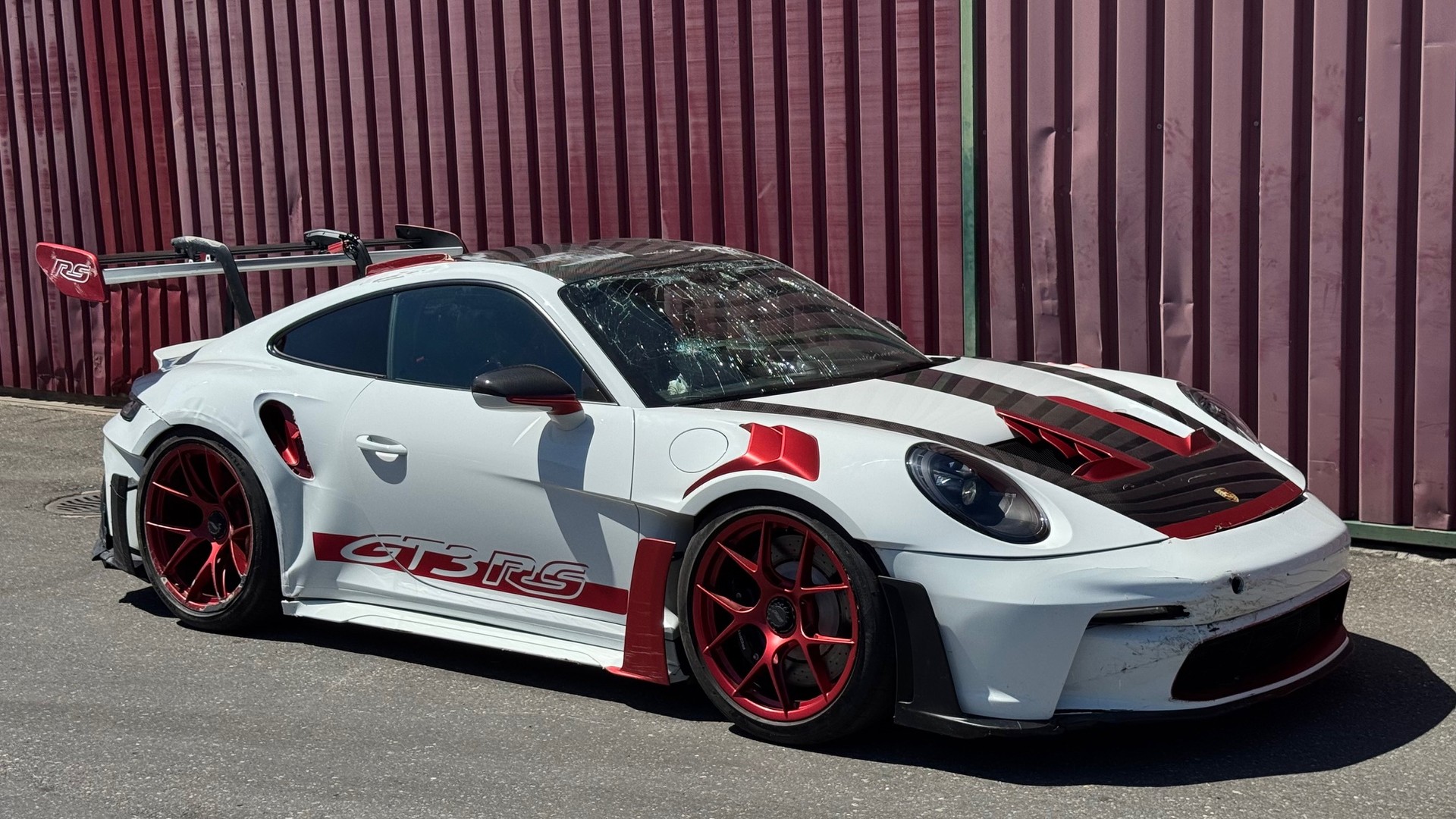 PORSCHE 911 GT3 RS-image-2