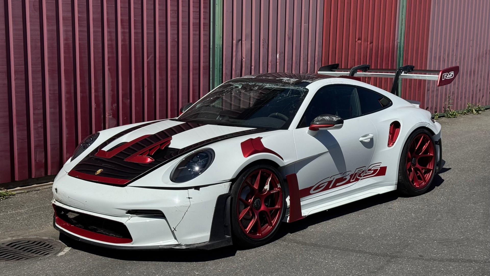 PORSCHE 911 GT3 RS-image-0