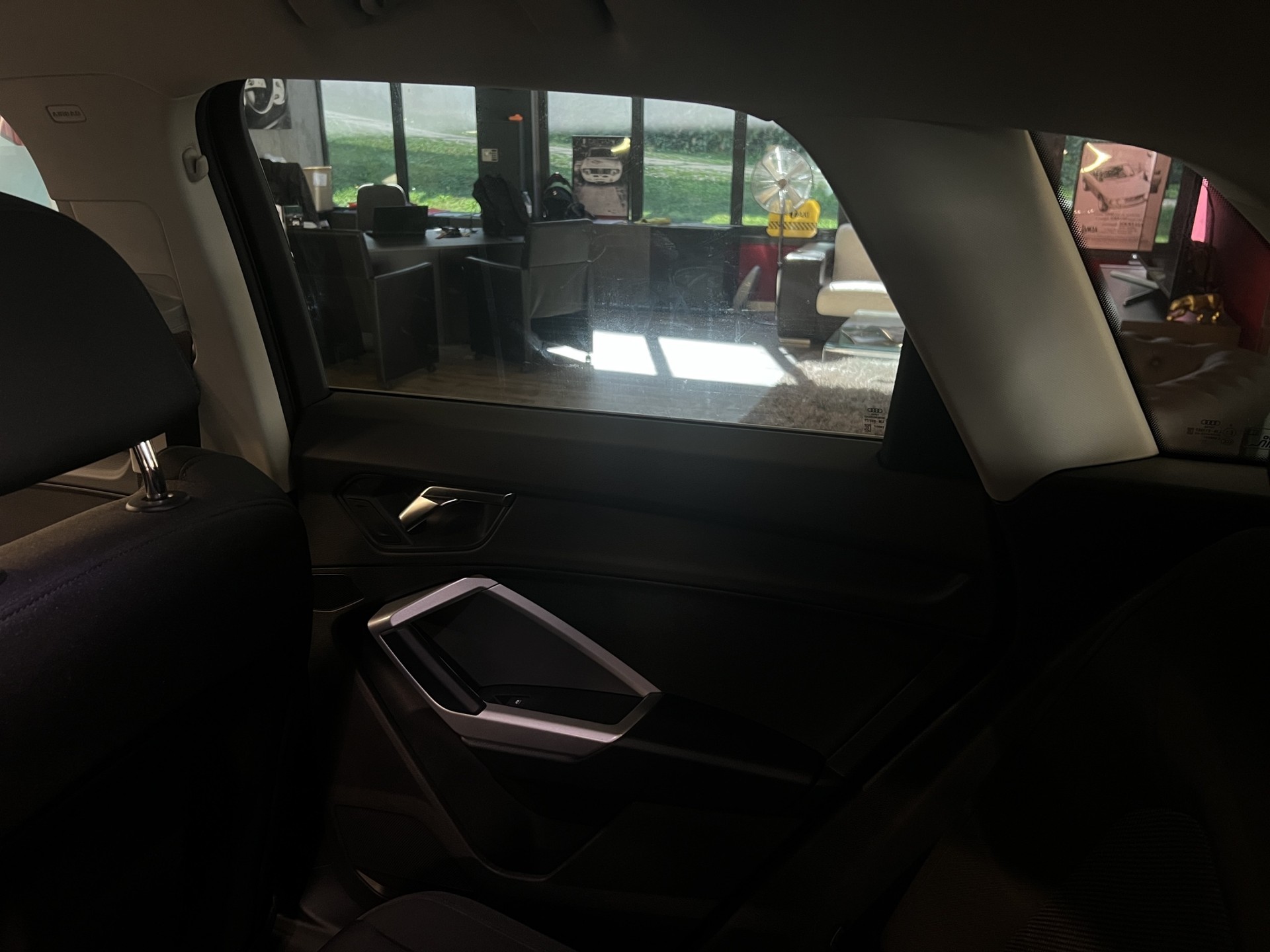 AUDI Q3 45 TFSI e S-tronic-image-13