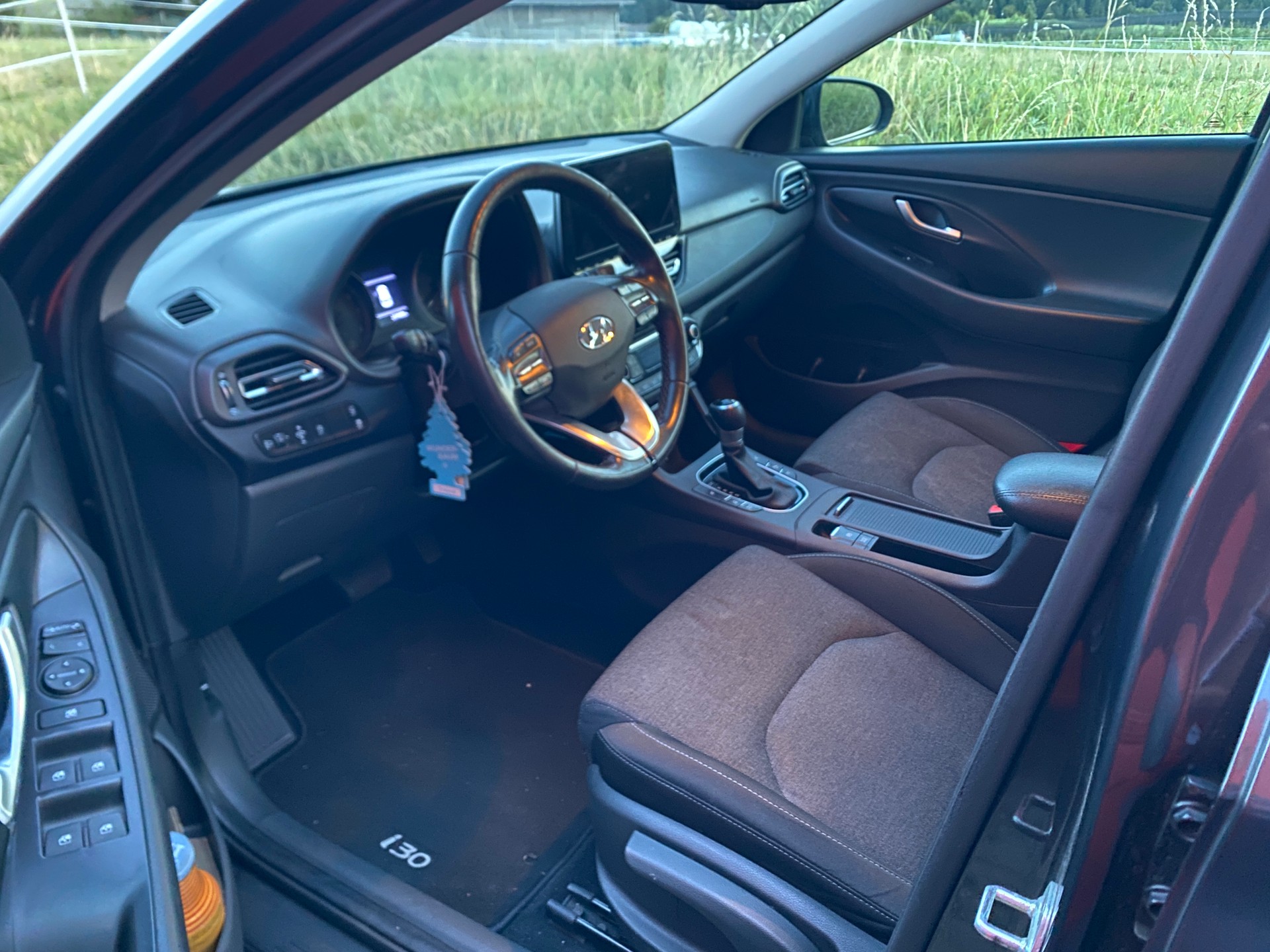 HYUNDAI i30-image-7