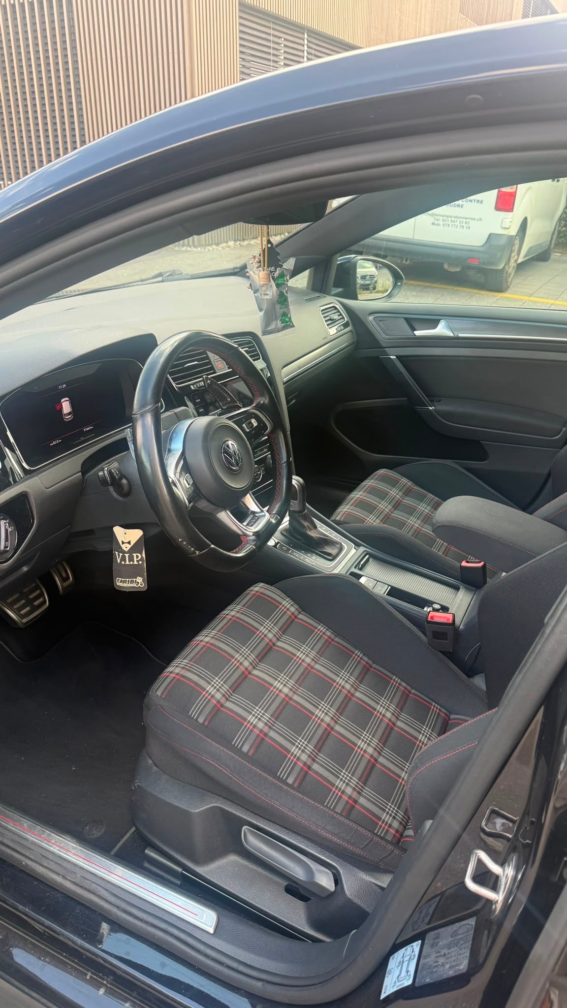 VW 2.0 TSI GTI Performance DSG-image-1