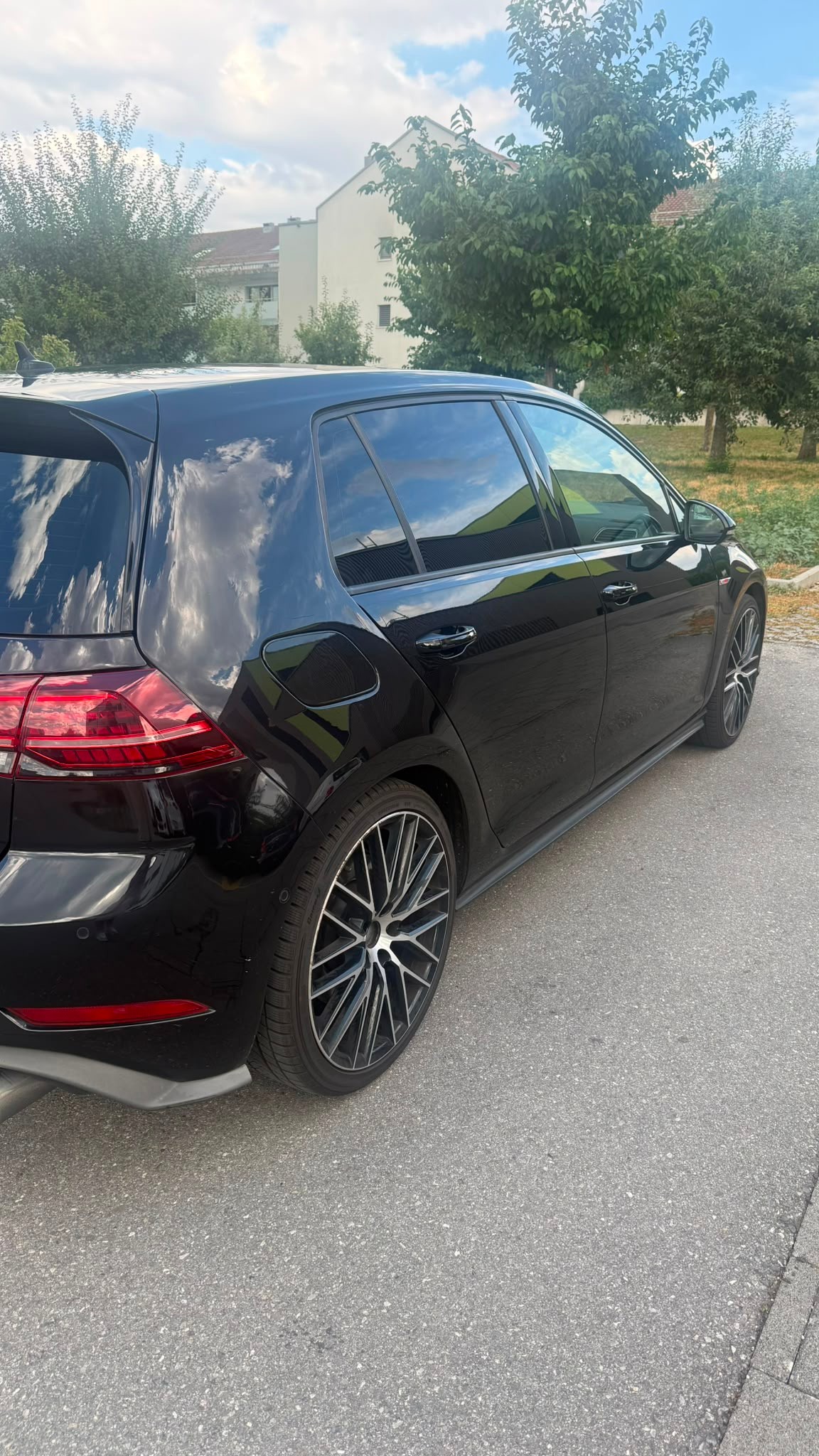 VW 2.0 TSI GTI Performance DSG-image-4