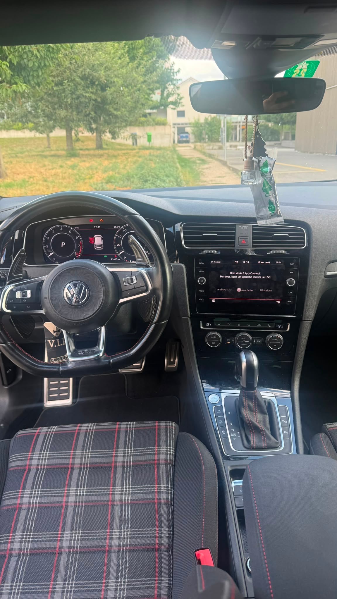 VW 2.0 TSI GTI Performance DSG-image-5