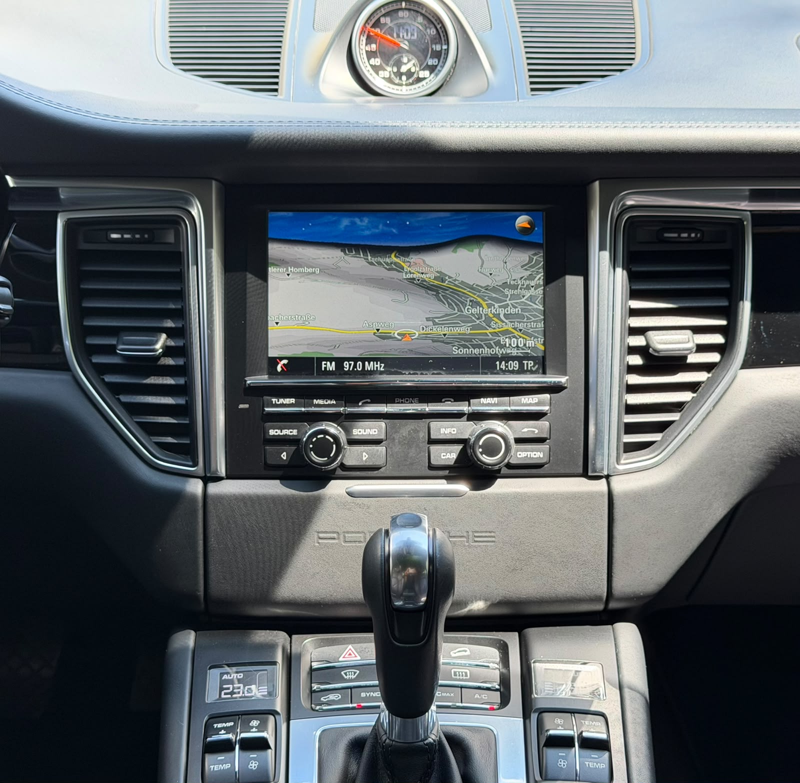 PORSCHE Macan S Diesel PDK-image-21