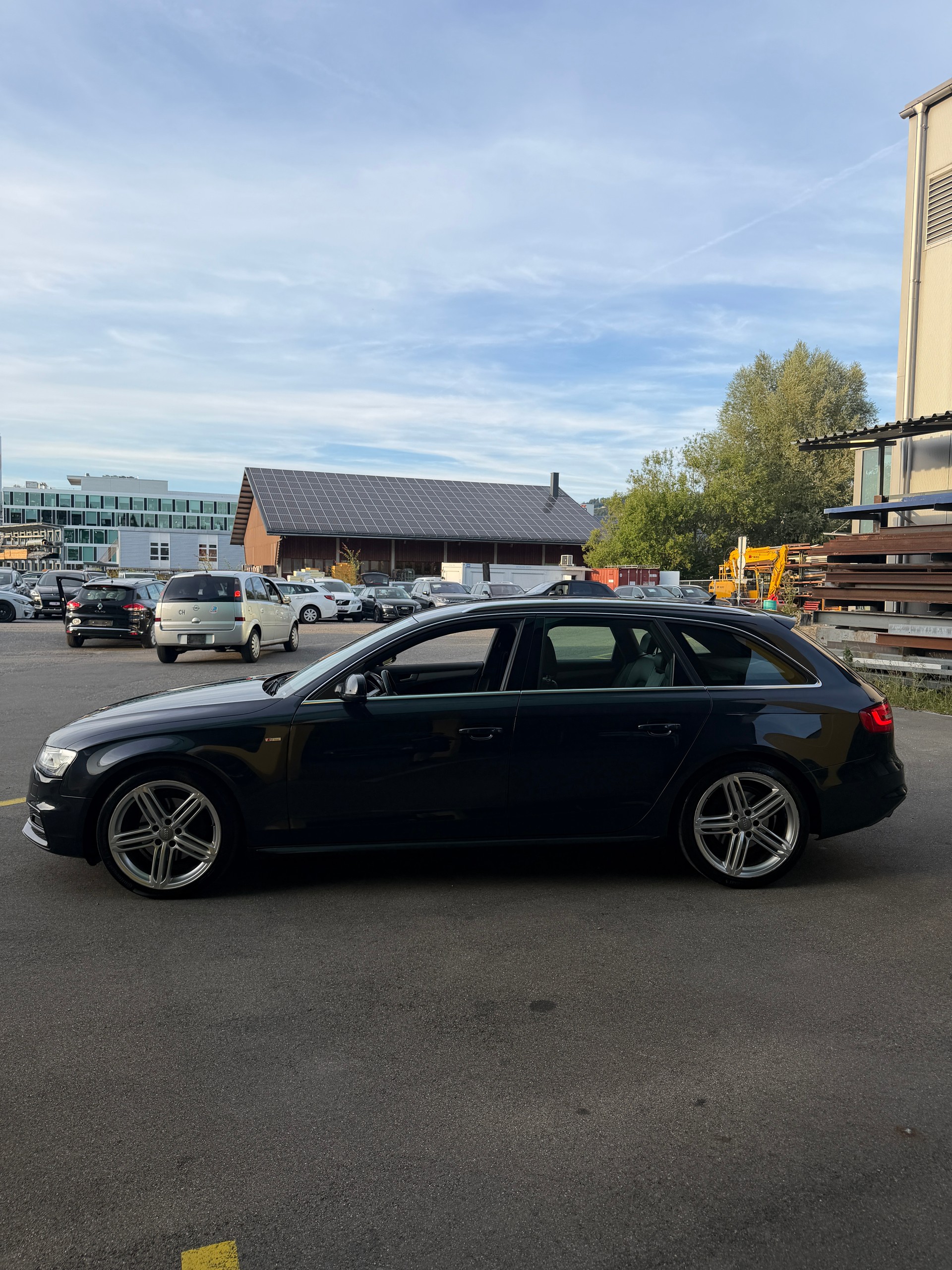 AUDI A4 Avant 2.0 TDI quattro S-tronic-image-3