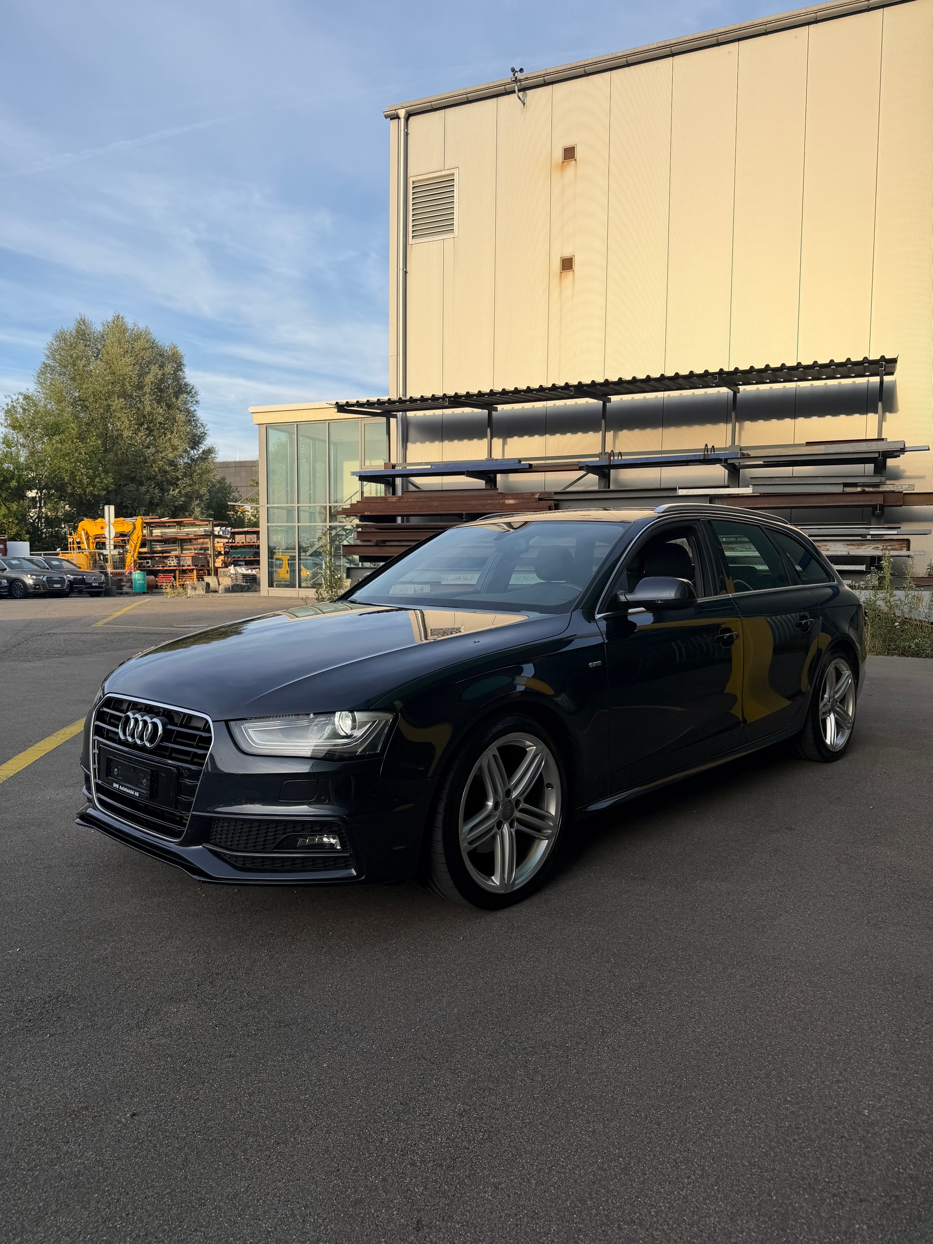 AUDI A4 Avant 2.0 TDI quattro S-tronic-image-2
