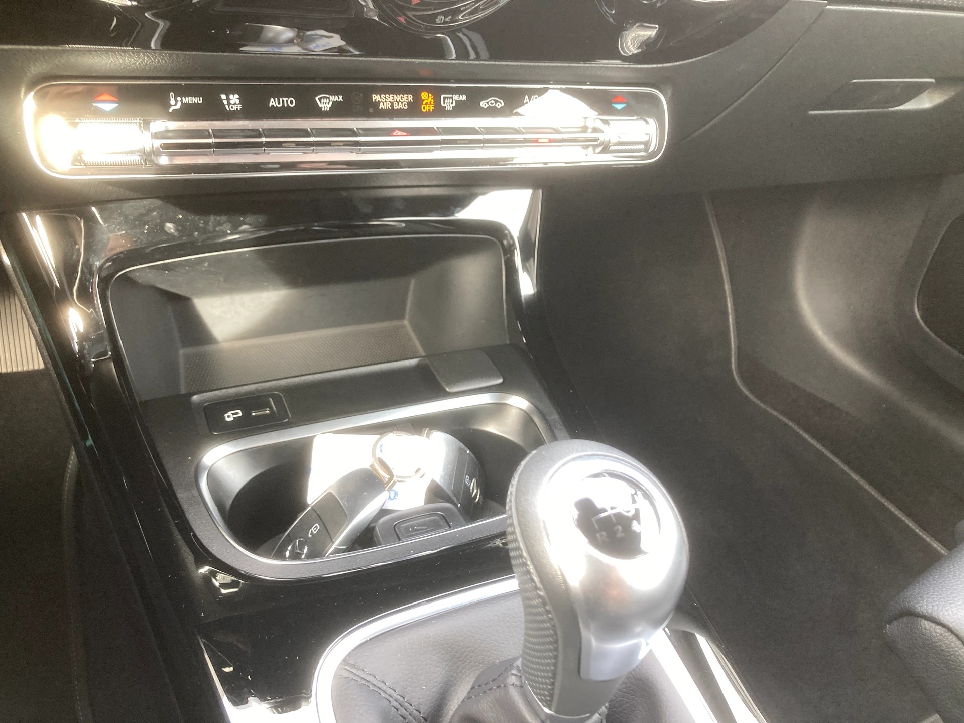 MERCEDES-BENZ A 200 d-image-12