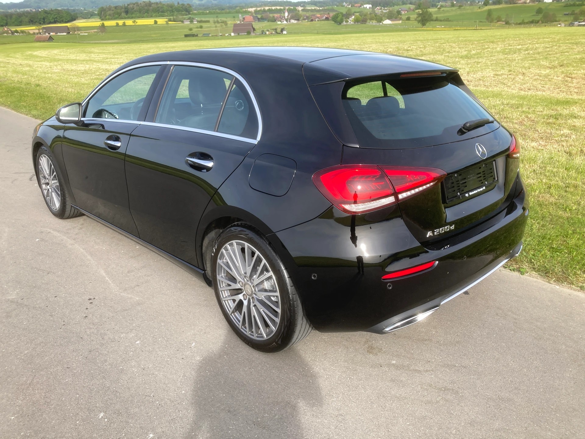 MERCEDES-BENZ A 200 d-image-3
