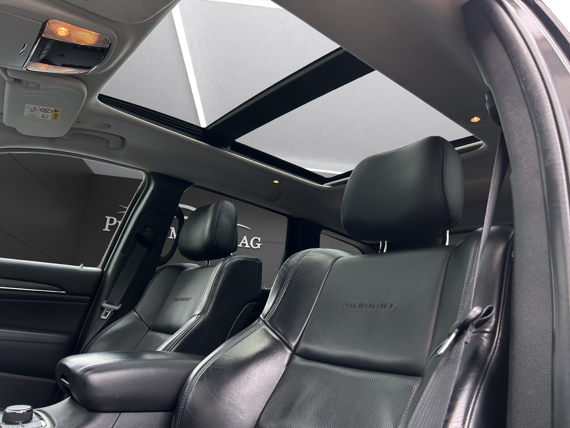 JEEP Grand Cherokee 3.0 CRD Summit Automatic-image-7