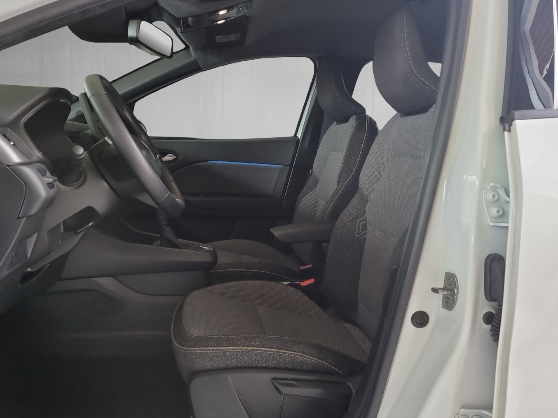 RENAULT Captur 1.3 TCe 140 techno-image-6