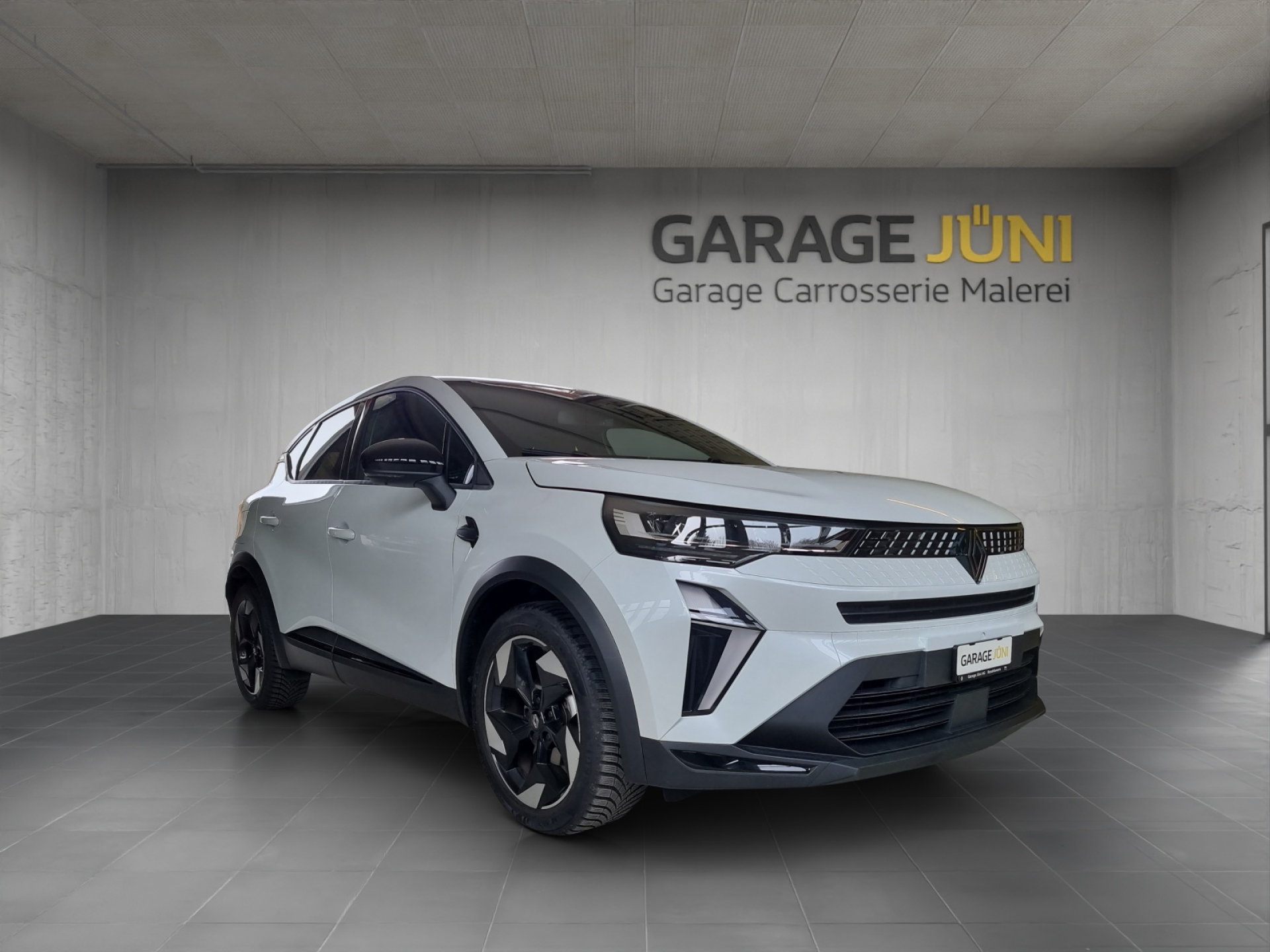 RENAULT Captur 1.3 TCe 140 techno-image-0