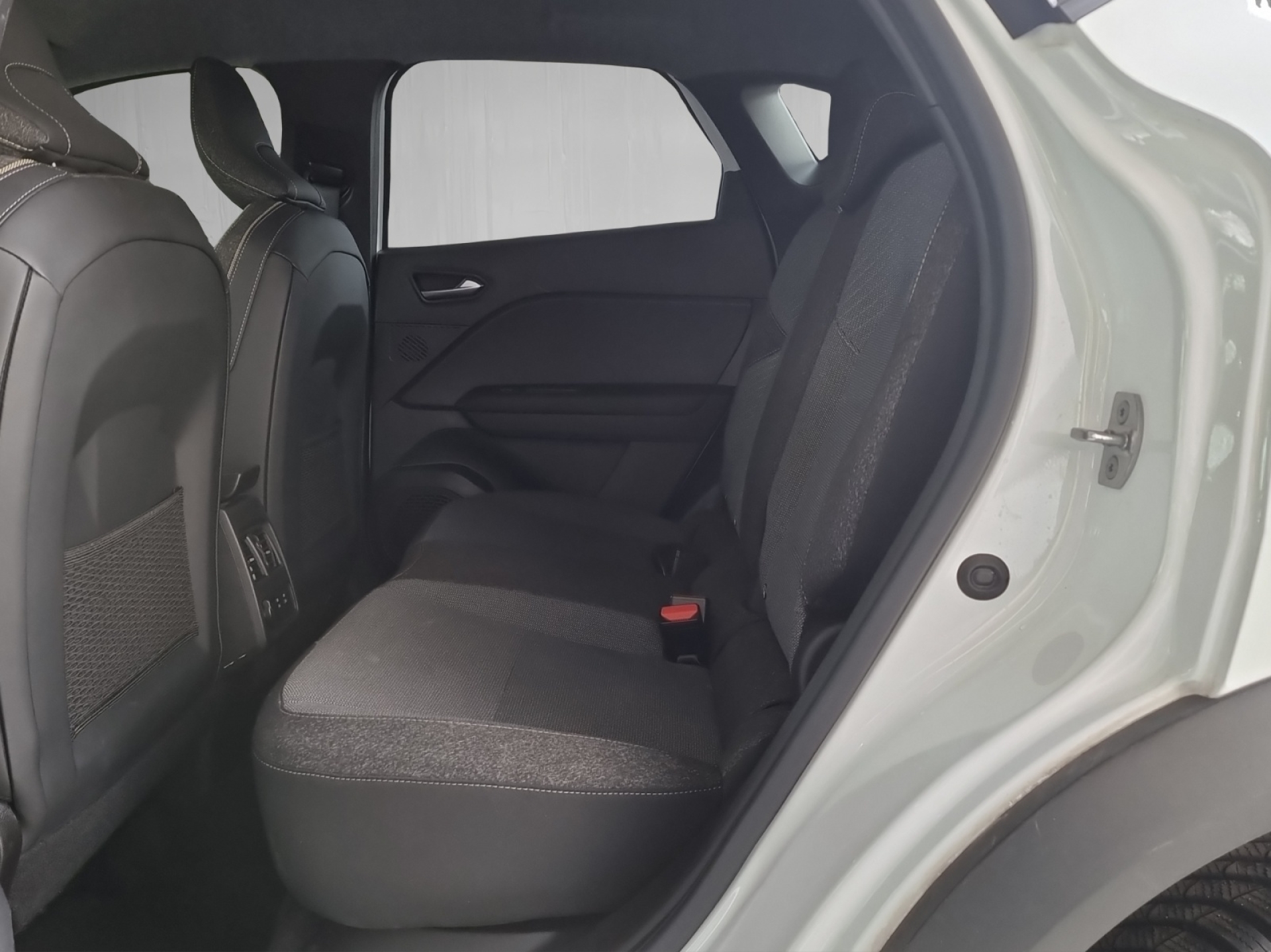 RENAULT Captur 1.3 TCe 140 techno-image-7