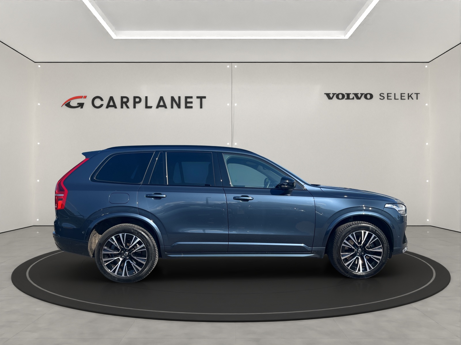 VOLVO XC90 T8 eAWD Ultim Dark-image-13