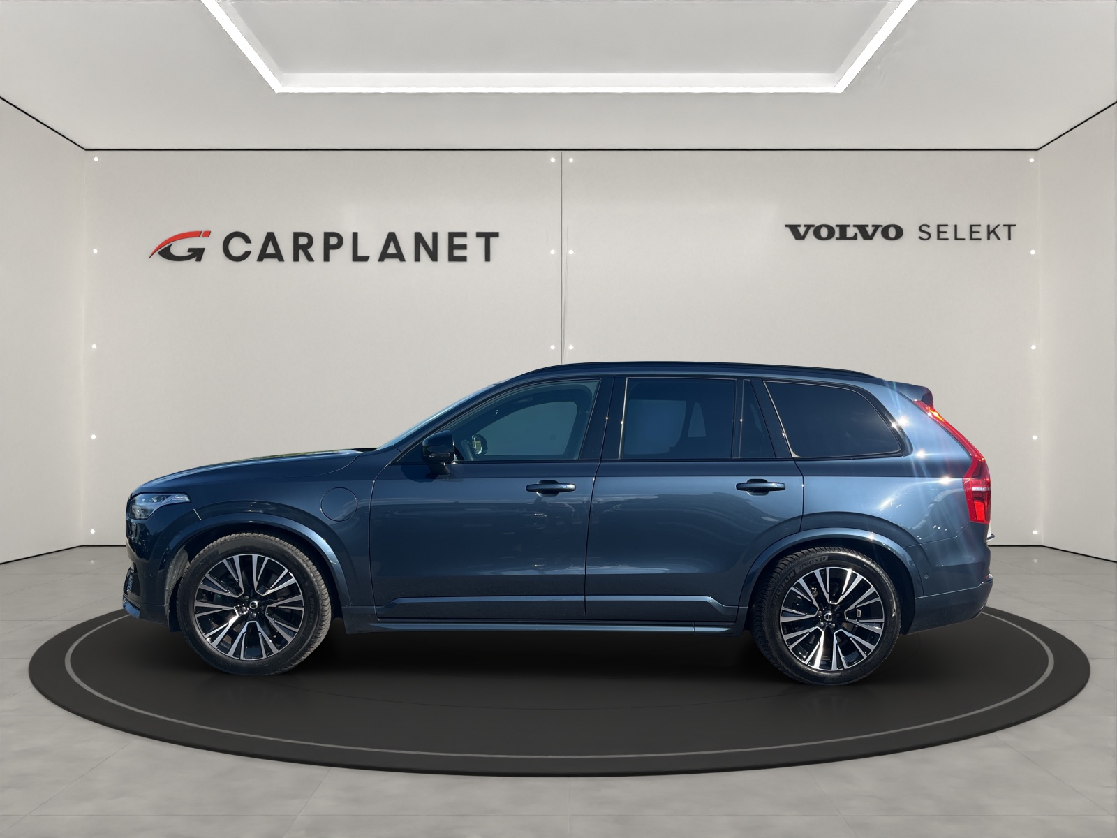 VOLVO XC90 T8 eAWD Ultim Dark-image-6