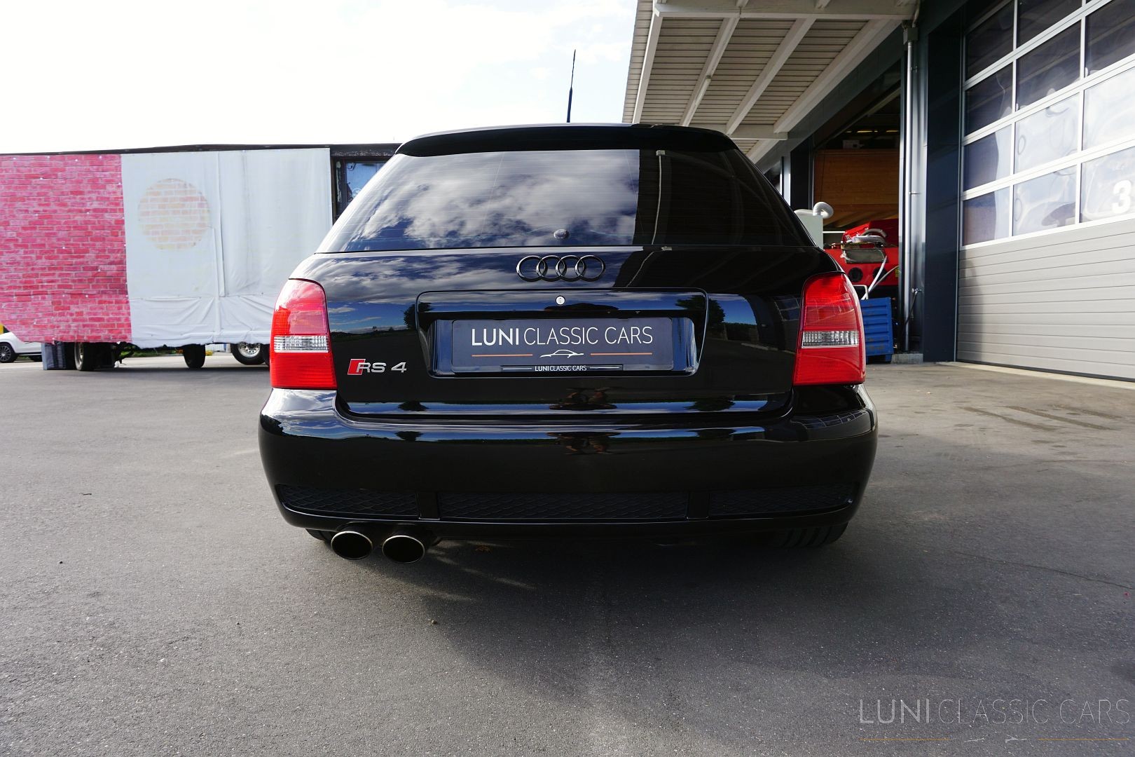 AUDI RS4 B5 Quattro-image-3