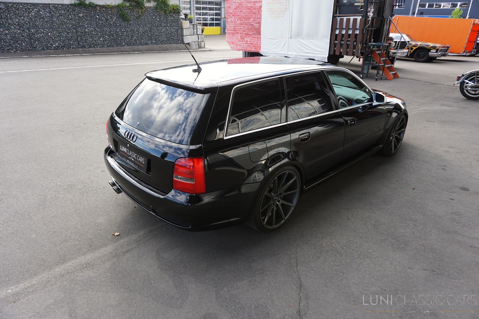 AUDI RS4 B5 Quattro-image-4